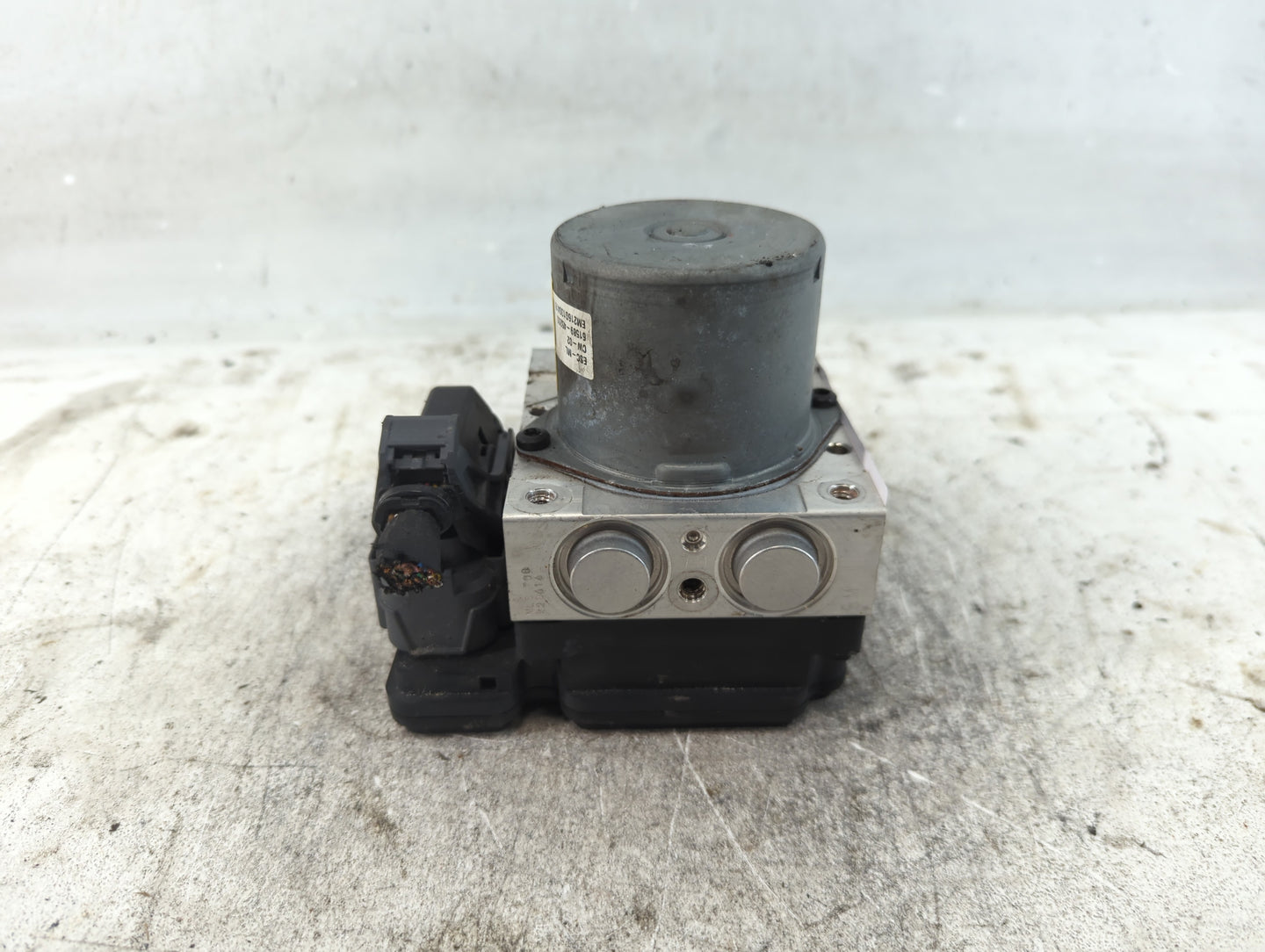 2016 Kia Soul ABS Pump Control Module Replacement P/N:61589-45200 Fits OEM Used Auto Parts - Oemusedautoparts1.com