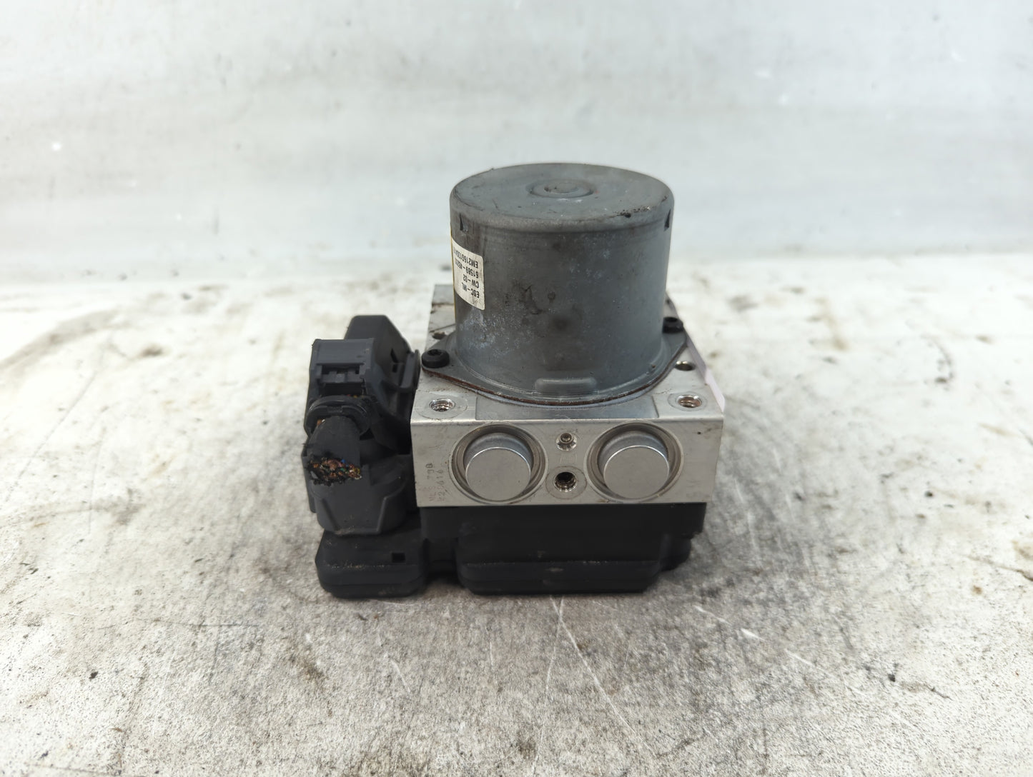 2016 Kia Soul ABS Pump Control Module Replacement P/N:61589-45200 Fits OEM Used Auto Parts - Oemusedautoparts1.com