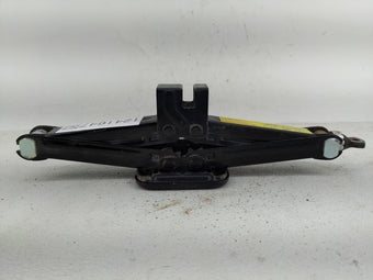 compare product 2016 Kia Sportage Spare Scissor Car Jack 1241647