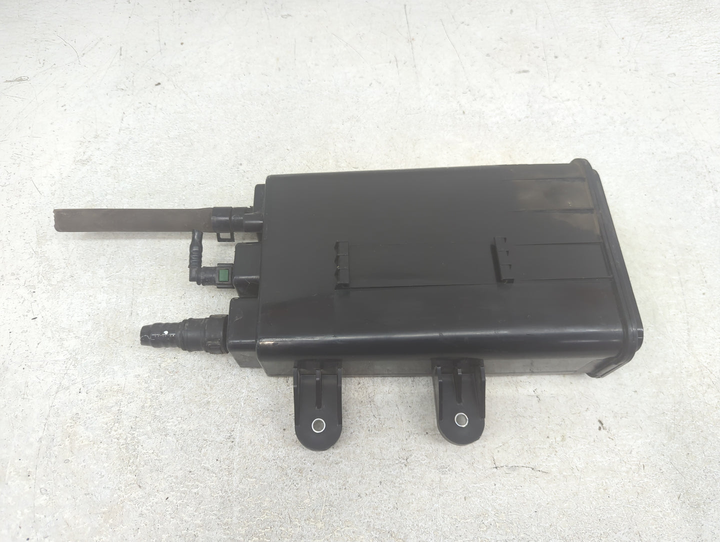 2016 Kia Sportage Fuel Vapor Charcoal Canister - Oemusedautoparts1.com
