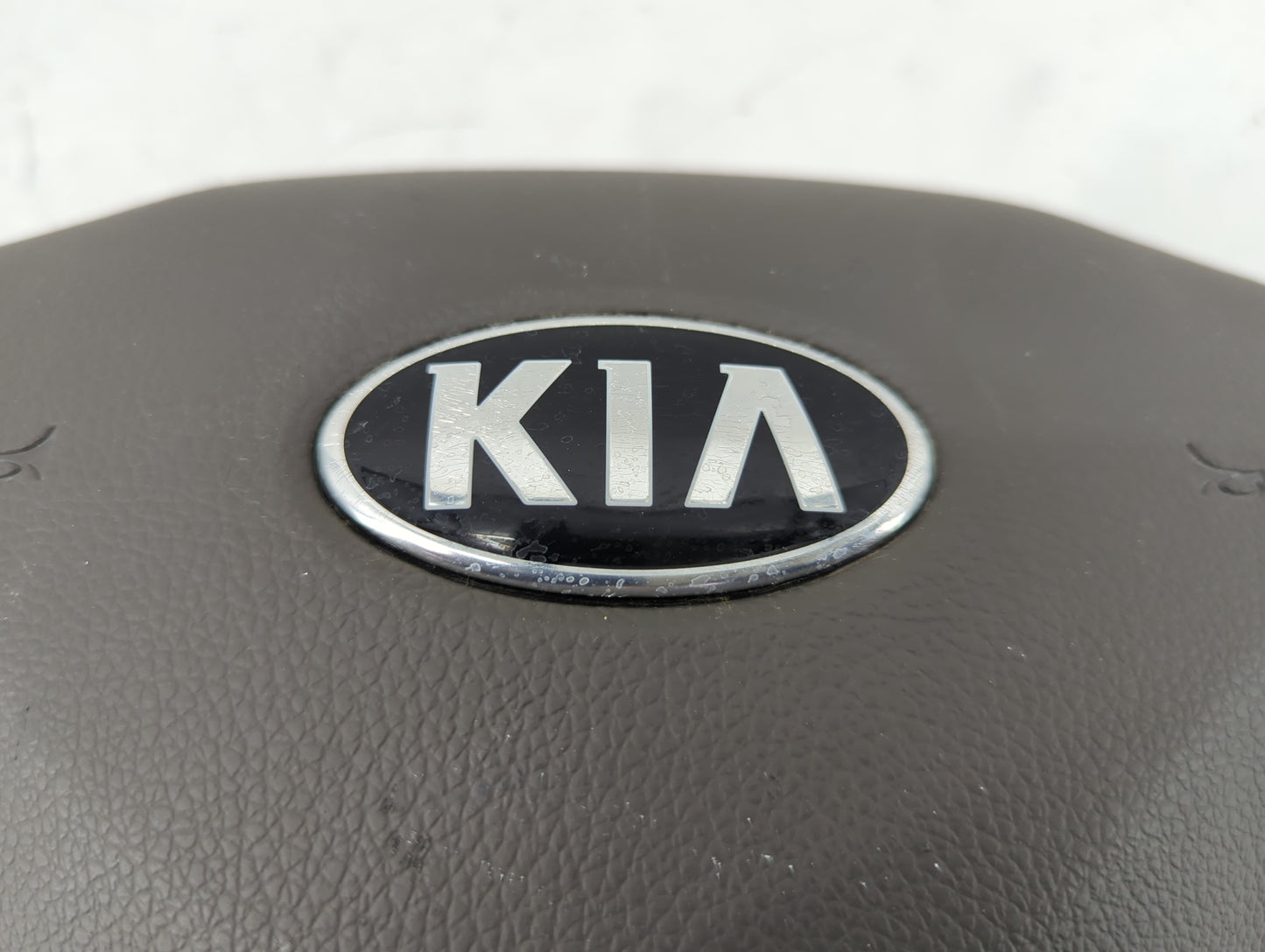 2013-2016 Kia Sportage Air Bag Driver Left Steering Wheel Mounted Fits Fits 2013 2014 2015 2016 OEM Used Auto Parts - Oemuse