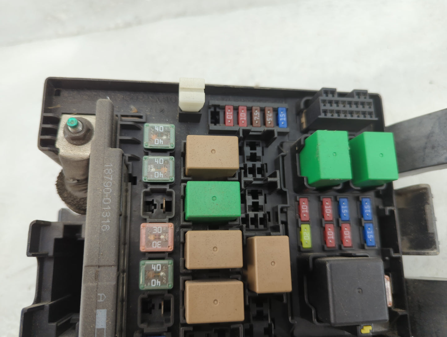 2014-2016 Kia Sportage Fusebox Fuse Box Panel Relay Module P/N:913403W360 Fits Fits 2014 2015 2016 OEM Used Auto Parts - Oem