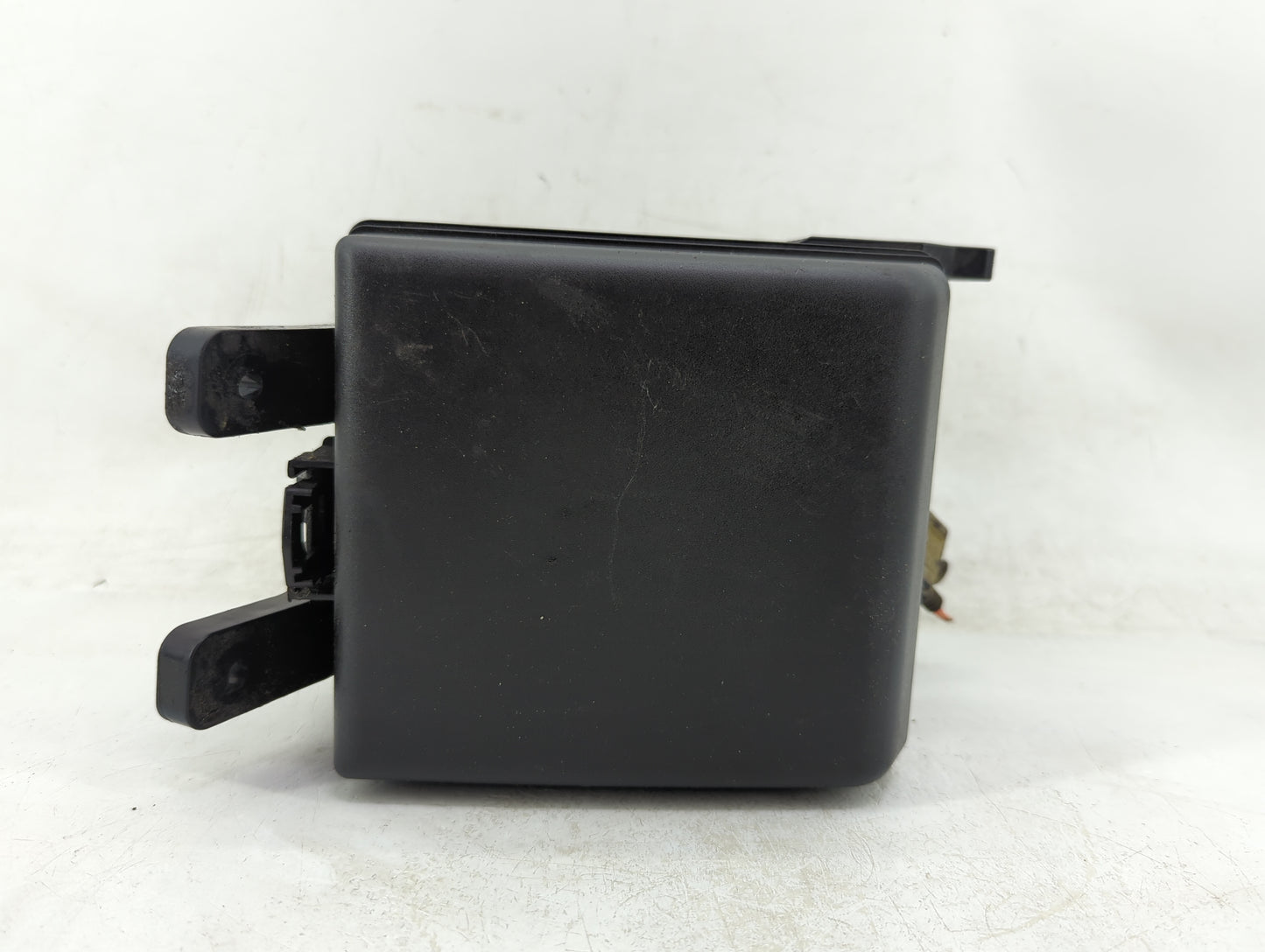 2014-2016 Kia Sportage Fusebox Fuse Box Panel Relay Module Fits Fits 2014 2015 2016 OEM Used Auto Parts - Oemusedautoparts1.