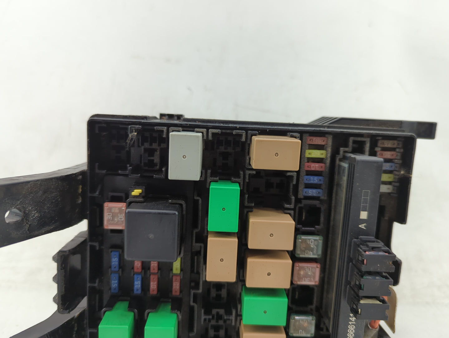 2014-2016 Kia Sportage Fusebox Fuse Box Panel Relay Module Fits Fits 2014 2015 2016 OEM Used Auto Parts - Oemusedautoparts1.