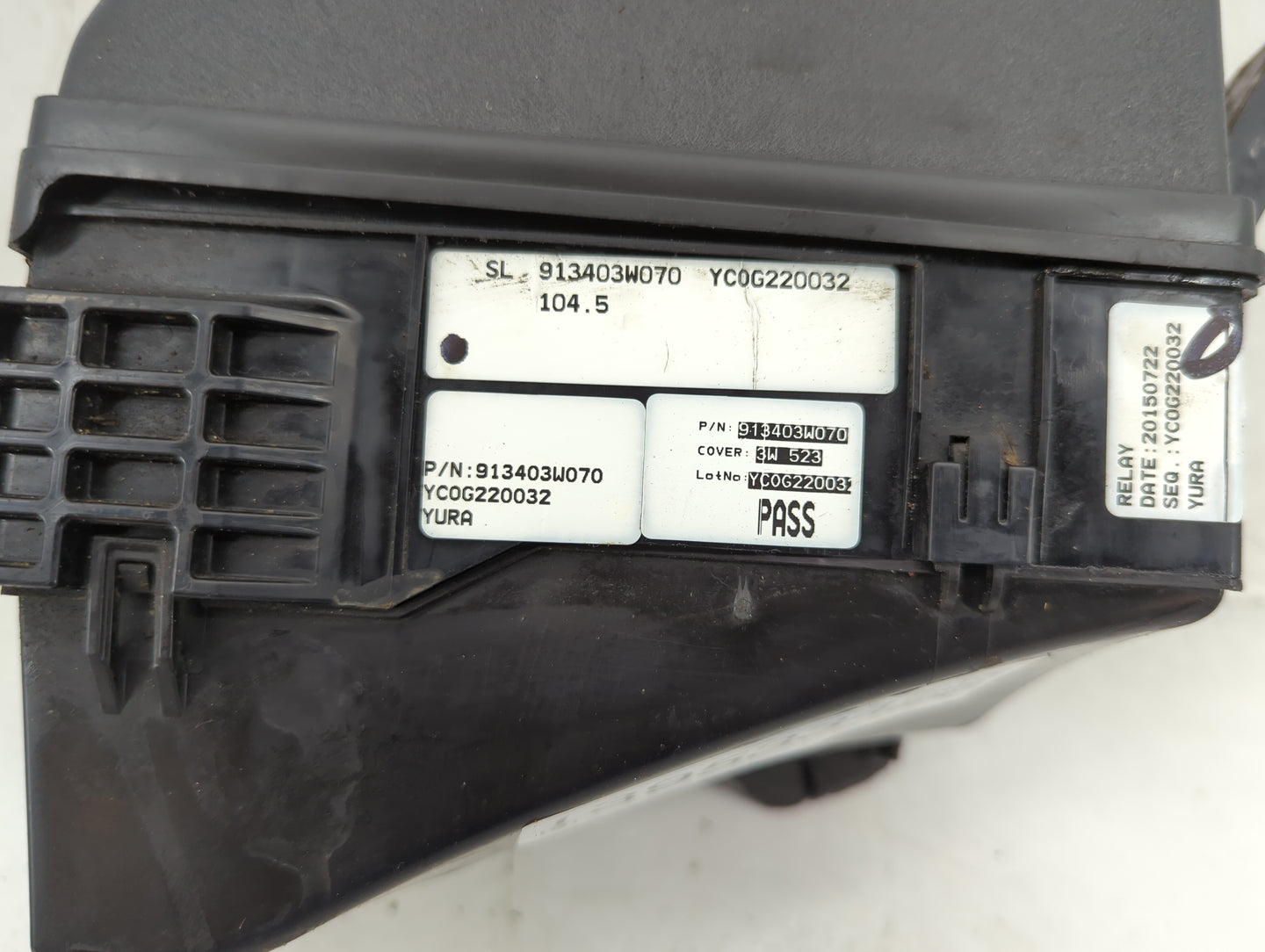 2014-2016 Kia Sportage Fusebox Fuse Box Panel Relay Module Fits Fits 2014 2015 2016 OEM Used Auto Parts - Oemusedautoparts1.