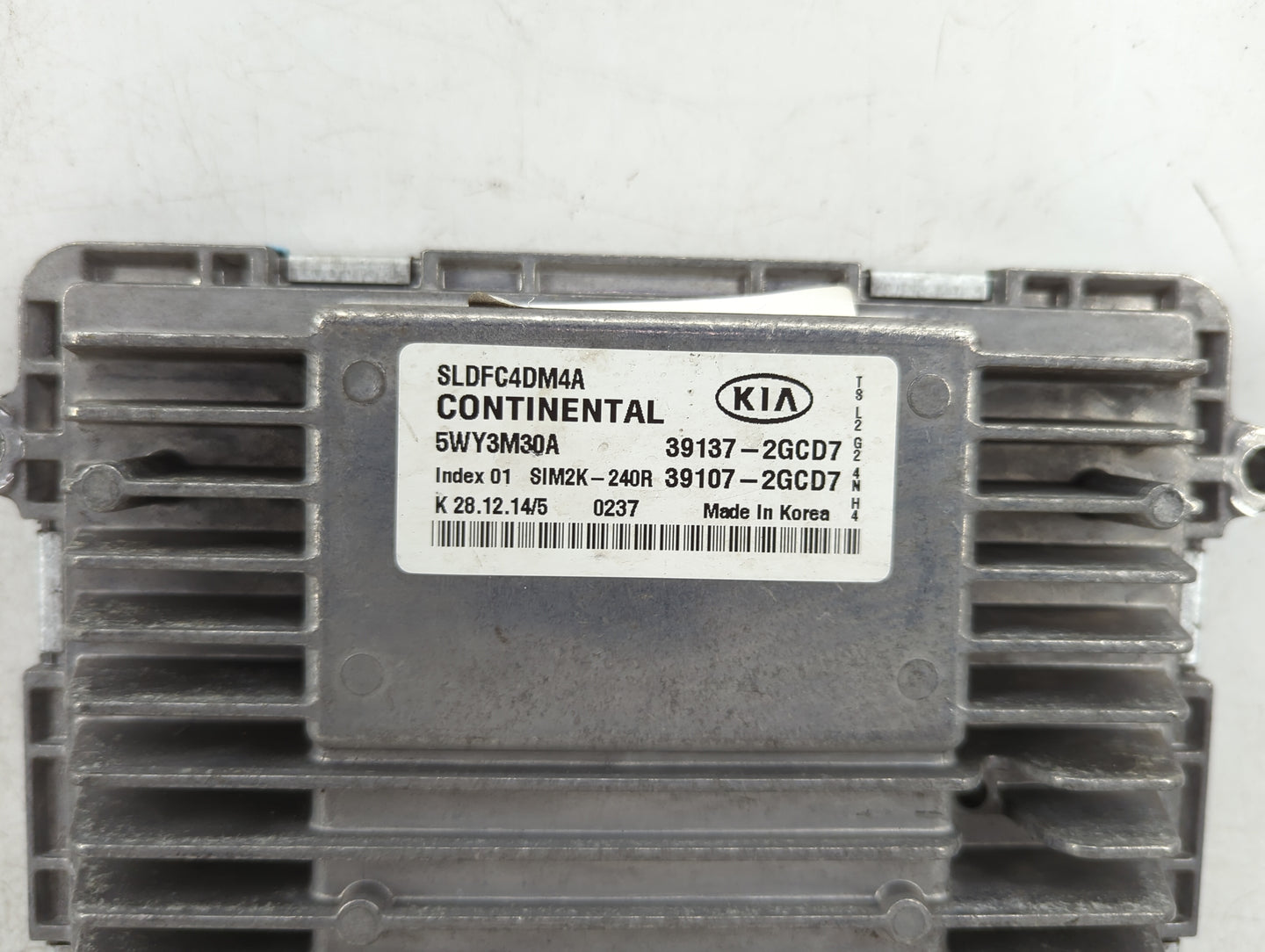 2014-2016 Kia Sportage PCM Engine Control Computer ECU ECM PCU OEM P/N:39107-2GCD7 39137-2GCD7 Fits Fits 2014 2015 2016 OEM 