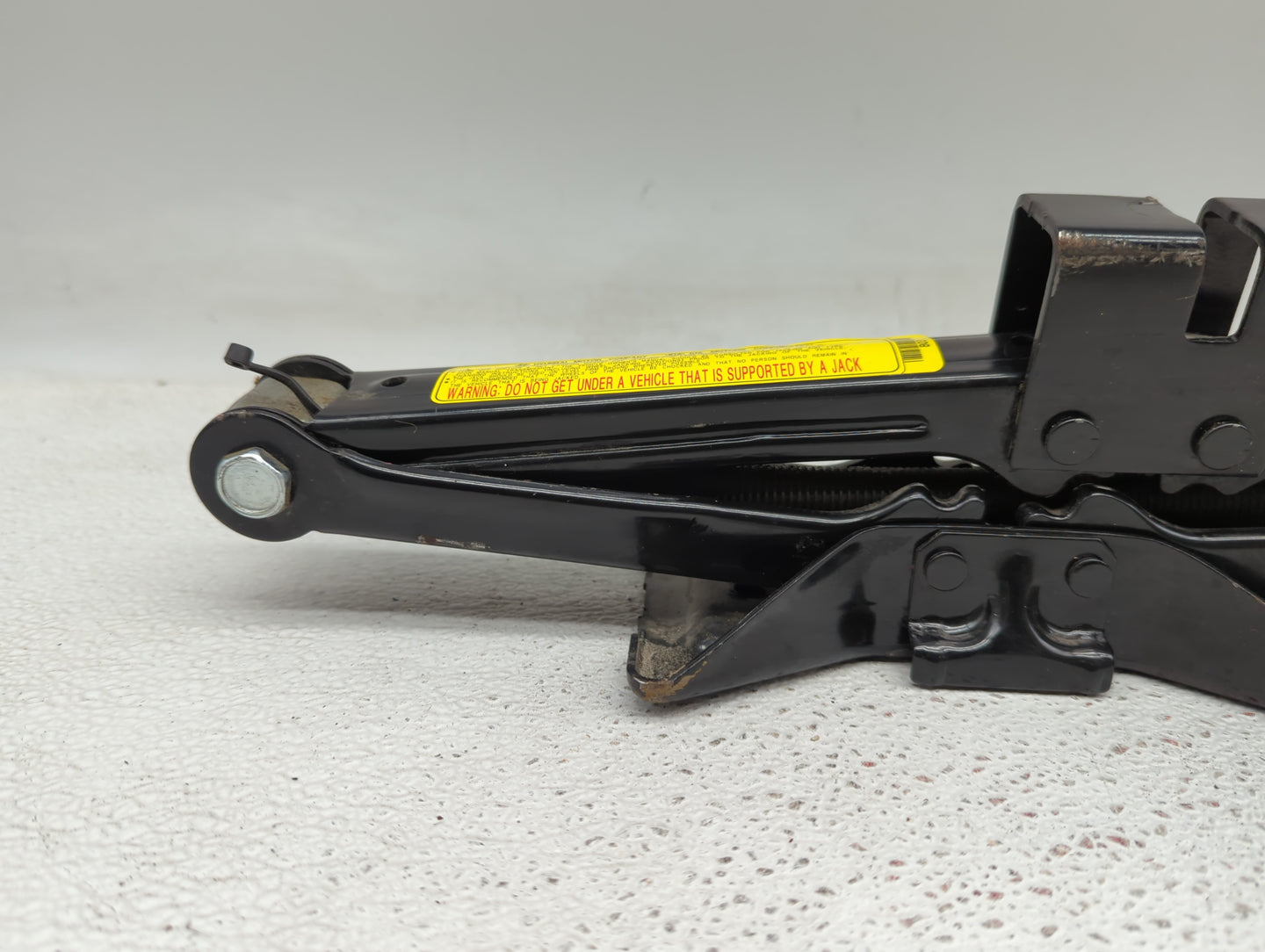 2016 Kia Sportage Spare Scissor Car Jack 1415744 - Oemusedautoparts1.com