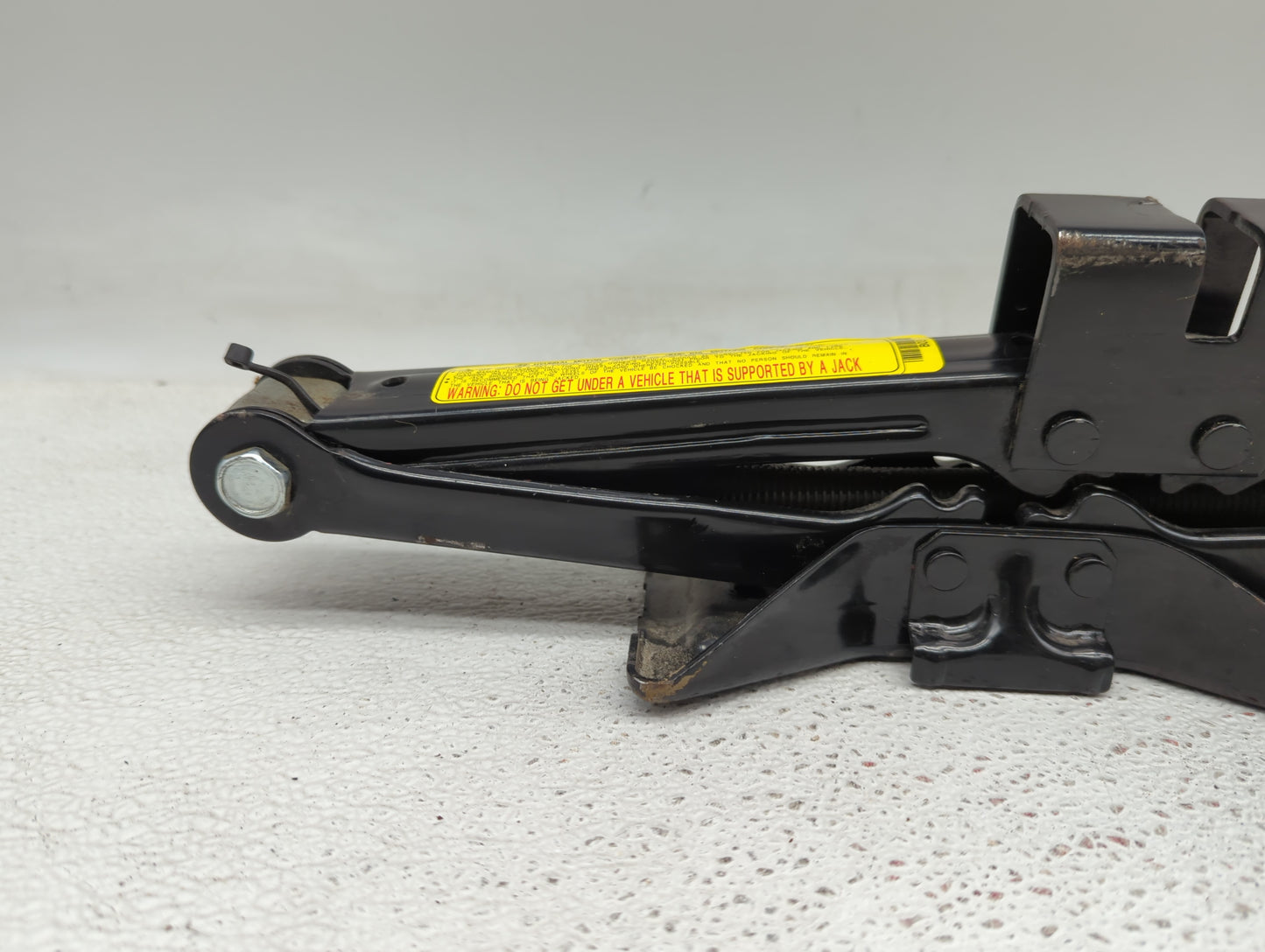 2016 Kia Sportage Spare Scissor Car Jack 1415744 - Oemusedautoparts1.com