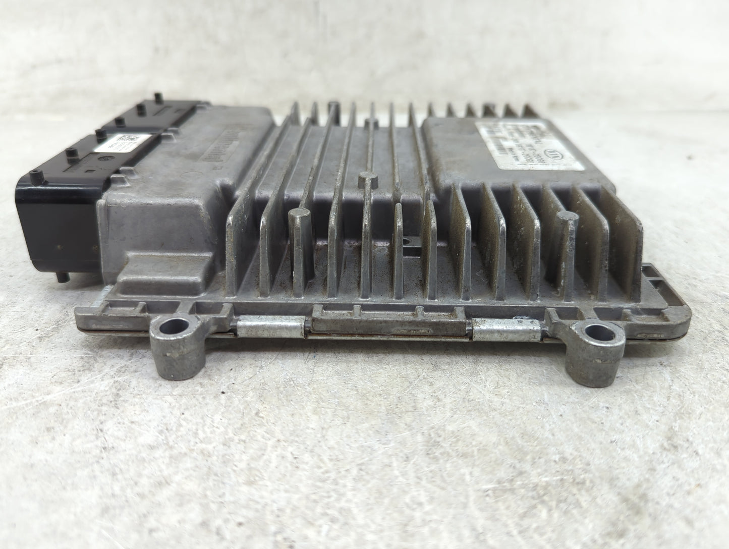2014-2016 Kia Sportage PCM Engine Control Computer ECU ECM PCU OEM P/N:39137-2GCG8 391072GCG8 Fits Fits 2014 2015 2016 OEM U