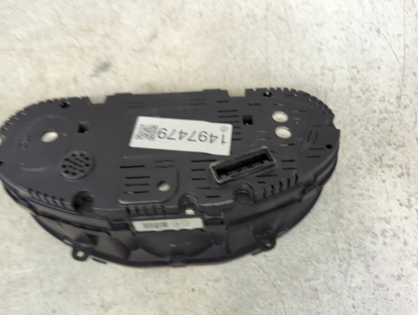 2014-2016 Kia Sportage Instrument Cluster Speedometer Gauges P/N:94021-3W025 Miles: Fits Fits 2014 2015 2016 OEM Used Auto P