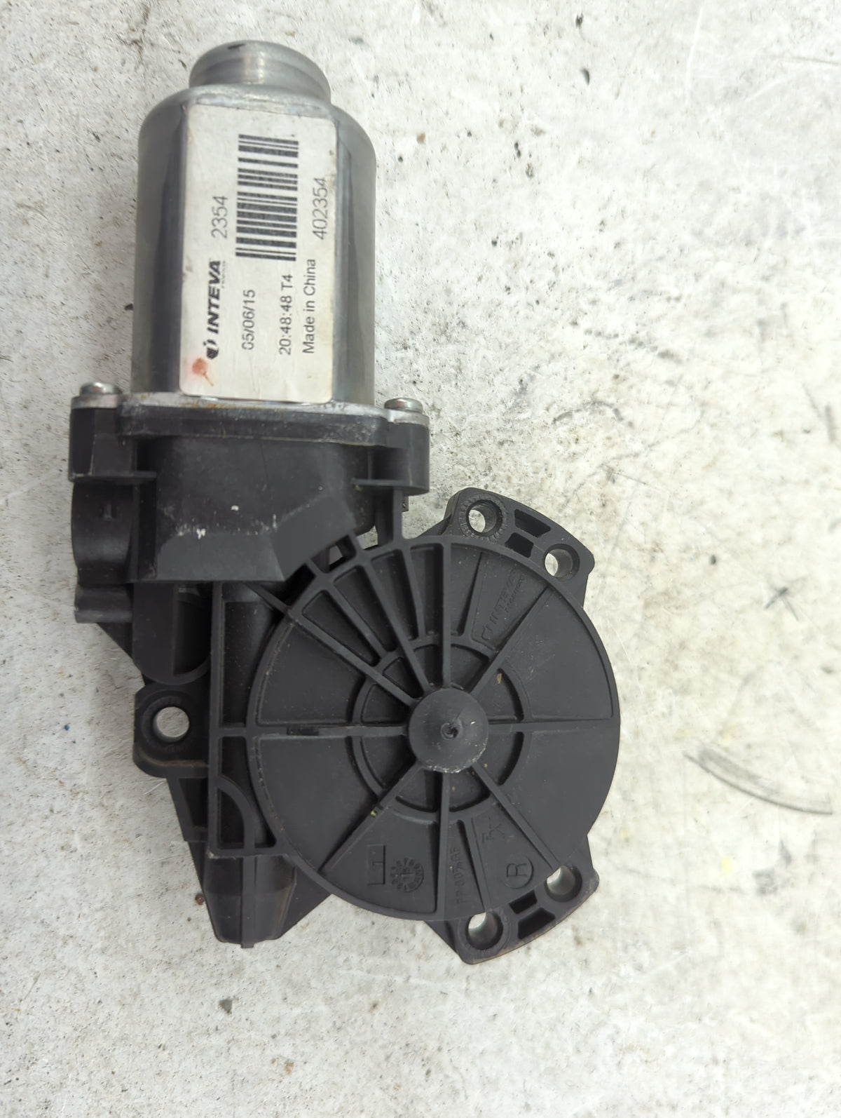 2011-2016 Kia Sportage Passenger Front Right Power Window Motor 1517071 - Oemusedautoparts1.com
