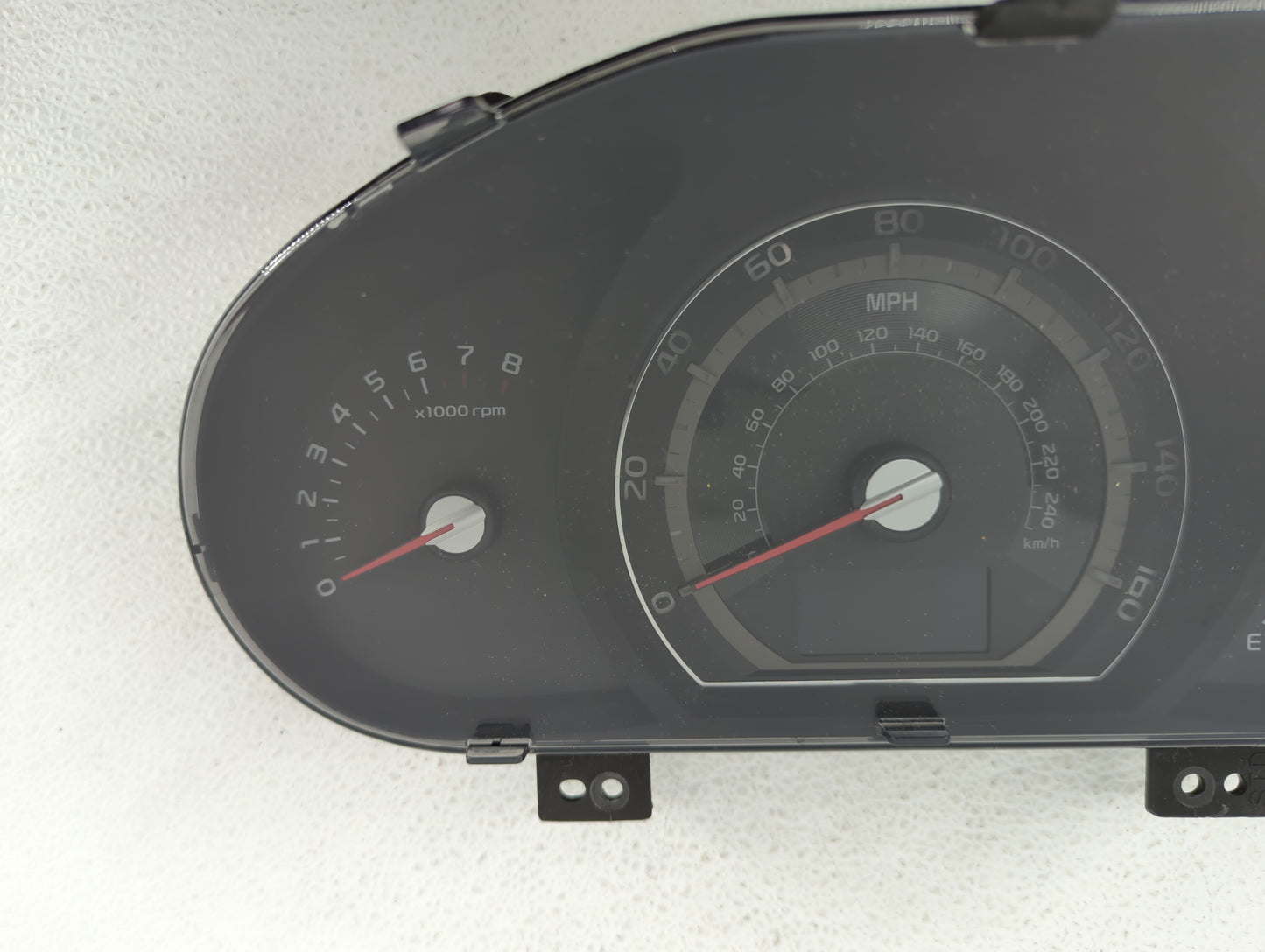 2014-2016 Kia Sportage Instrument Cluster Speedometer Gauges P/N:94021-3W020 94021-3W025 Fits Fits 2014 2015 2016 OEM Used A
