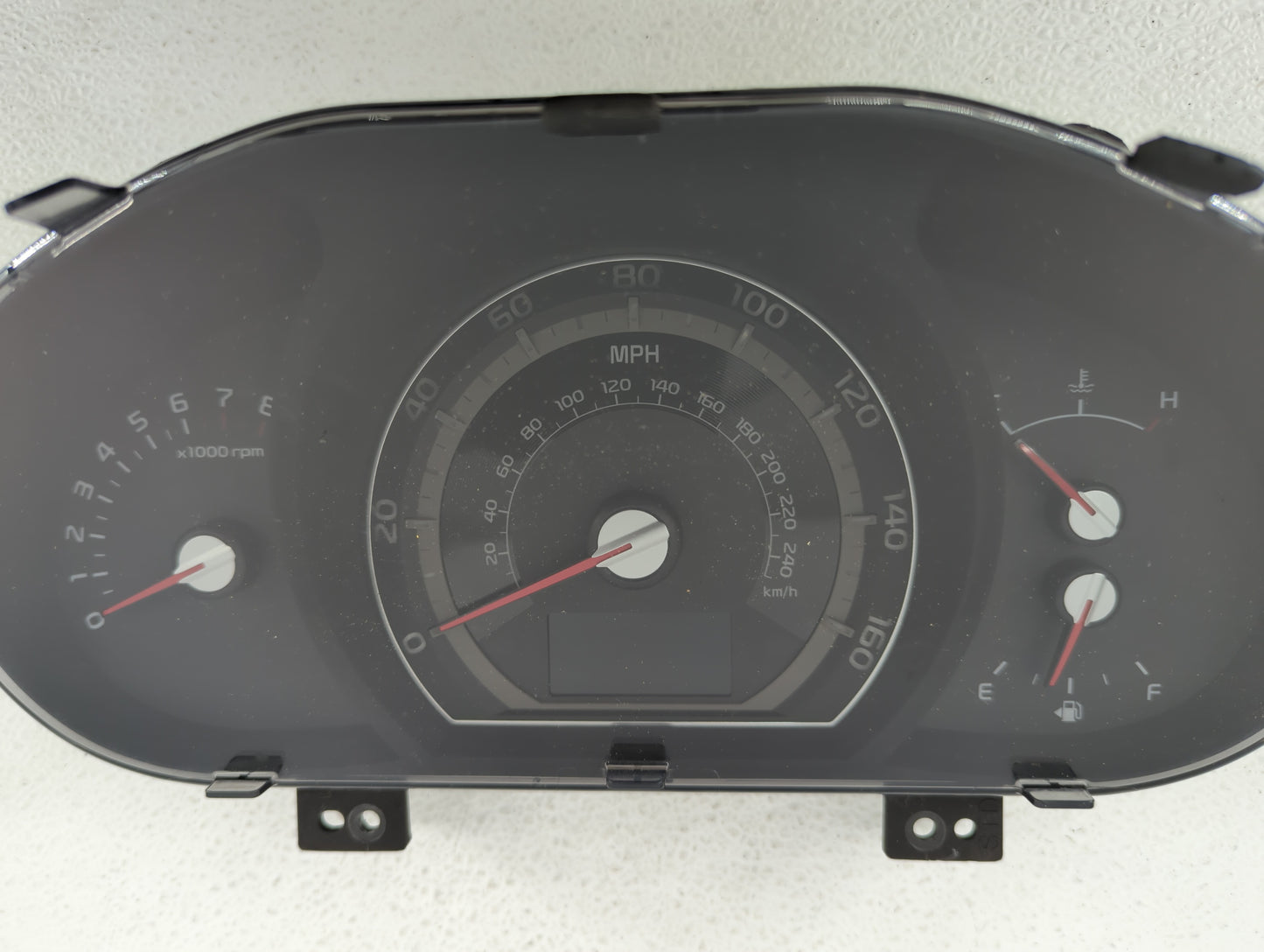 2014-2016 Kia Sportage Instrument Cluster Speedometer Gauges P/N:94021-3W020 94021-3W025 Fits Fits 2014 2015 2016 OEM Used A