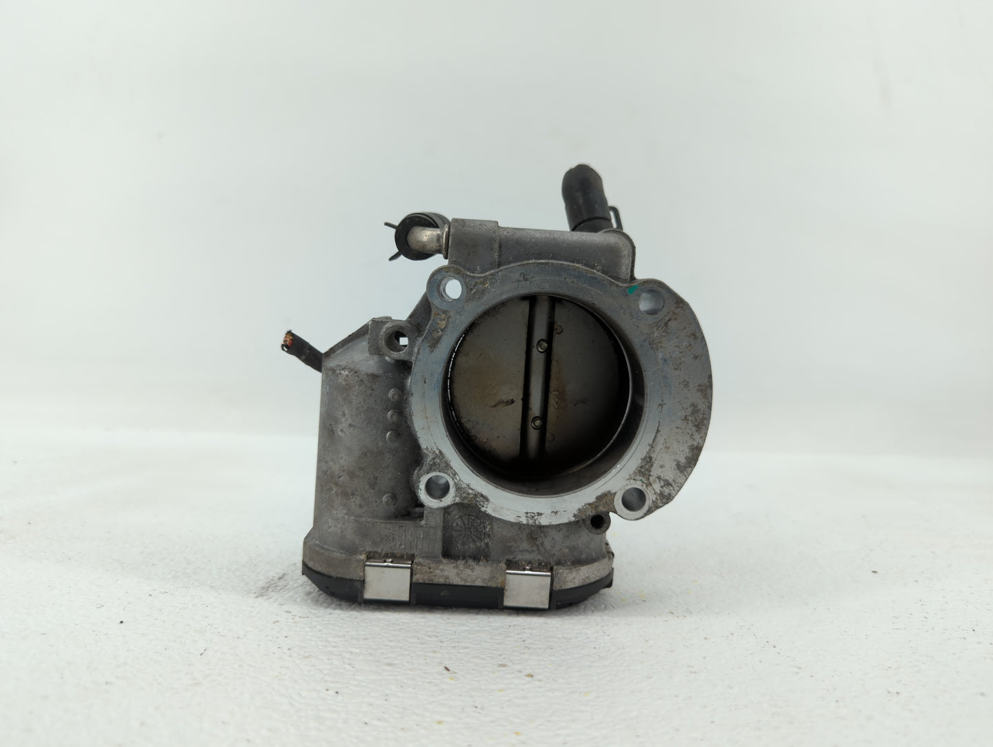 2014-2016 Kia Sportage Throttle Body P/N:904501 0001 35100-2G700 Fits Fits 2011 2012 2013 2014 2015 2016 OEM Used Auto Parts