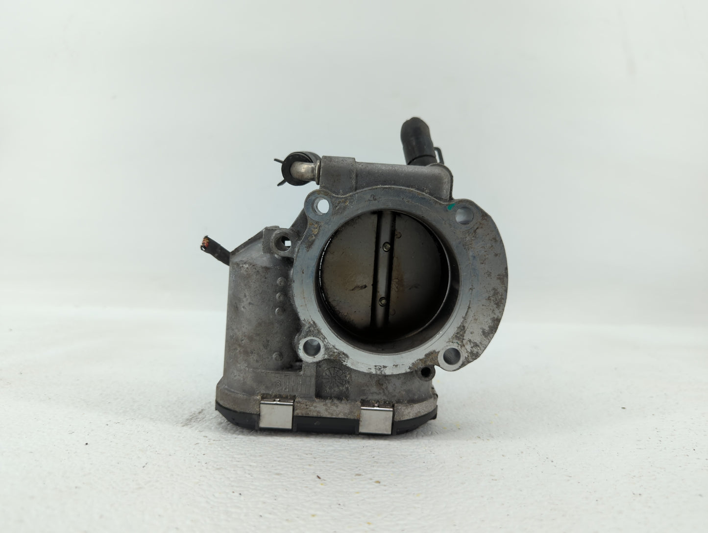 2014-2016 Kia Sportage Throttle Body P/N:904501 0001 35100-2G700 Fits Fits 2011 2012 2013 2014 2015 2016 OEM Used Auto Parts