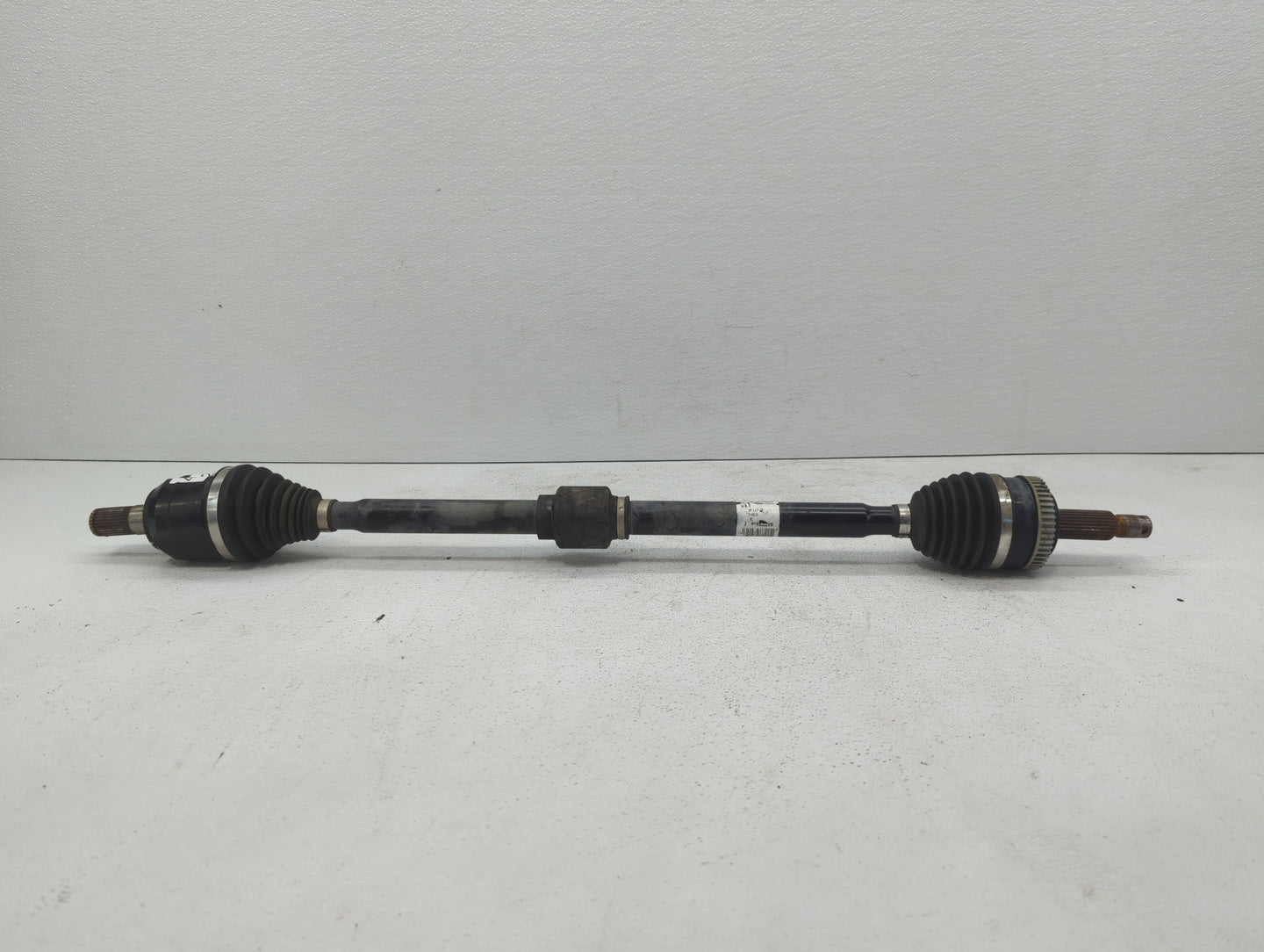 2014-2016 Kia Sportage Axle Shaft Front Passenger Cv C/v - Oemusedautoparts1.com