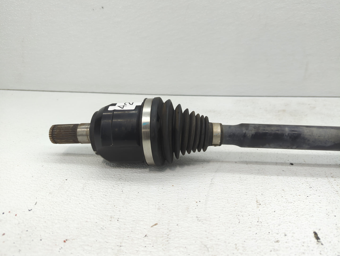 2014-2016 Kia Sportage Axle Shaft Front Passenger Cv C/v - Oemusedautoparts1.com