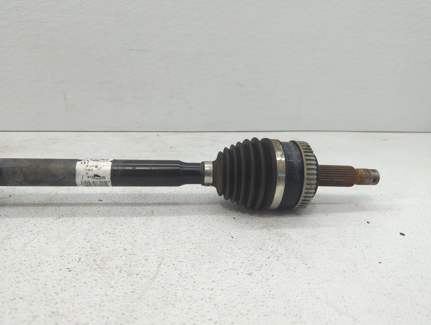 2014-2016 Kia Sportage Axle Shaft Front Passenger Cv C/v - Oemusedautoparts1.com