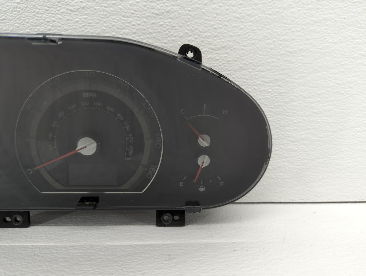 2014-2016 Kia Sportage Instrument Cluster Speedometer Gauges P/N:94021-3W020 94021-3W025 Fits Fits 2014 2015 2016 OEM Used A