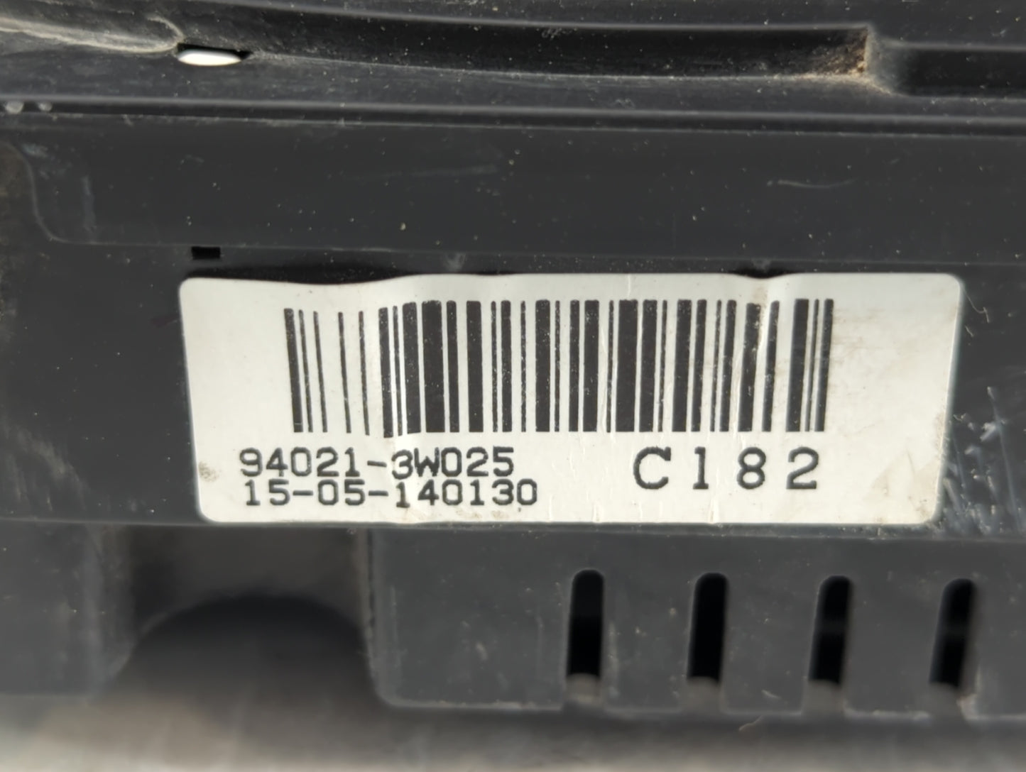 2016 Kia Sportage Instrument Cluster Speedometer Gauges P/N:94021-3W025 Fits OEM Used Auto Parts - Oemusedautoparts1.com