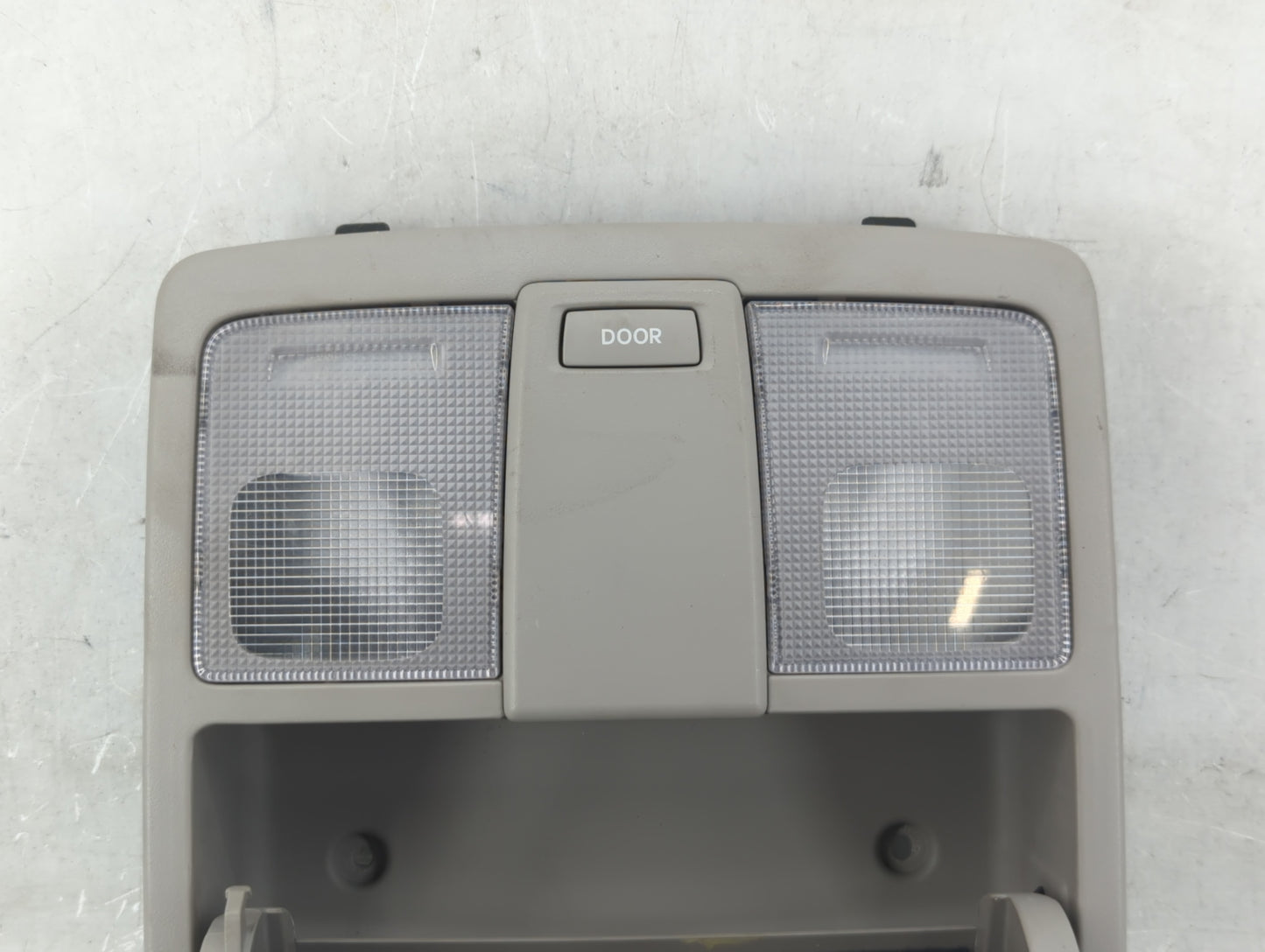 2011-2016 Kia Sportage Overhead Roof Console 573935 - Oemusedautoparts1.com