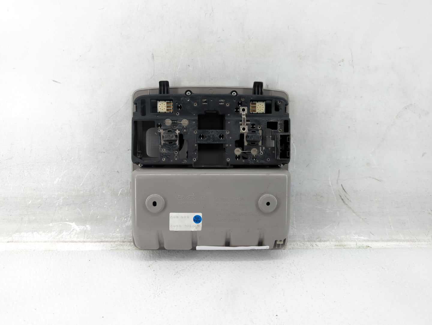 2011-2016 Kia Sportage Overhead Roof Console 573935 - Oemusedautoparts1.com