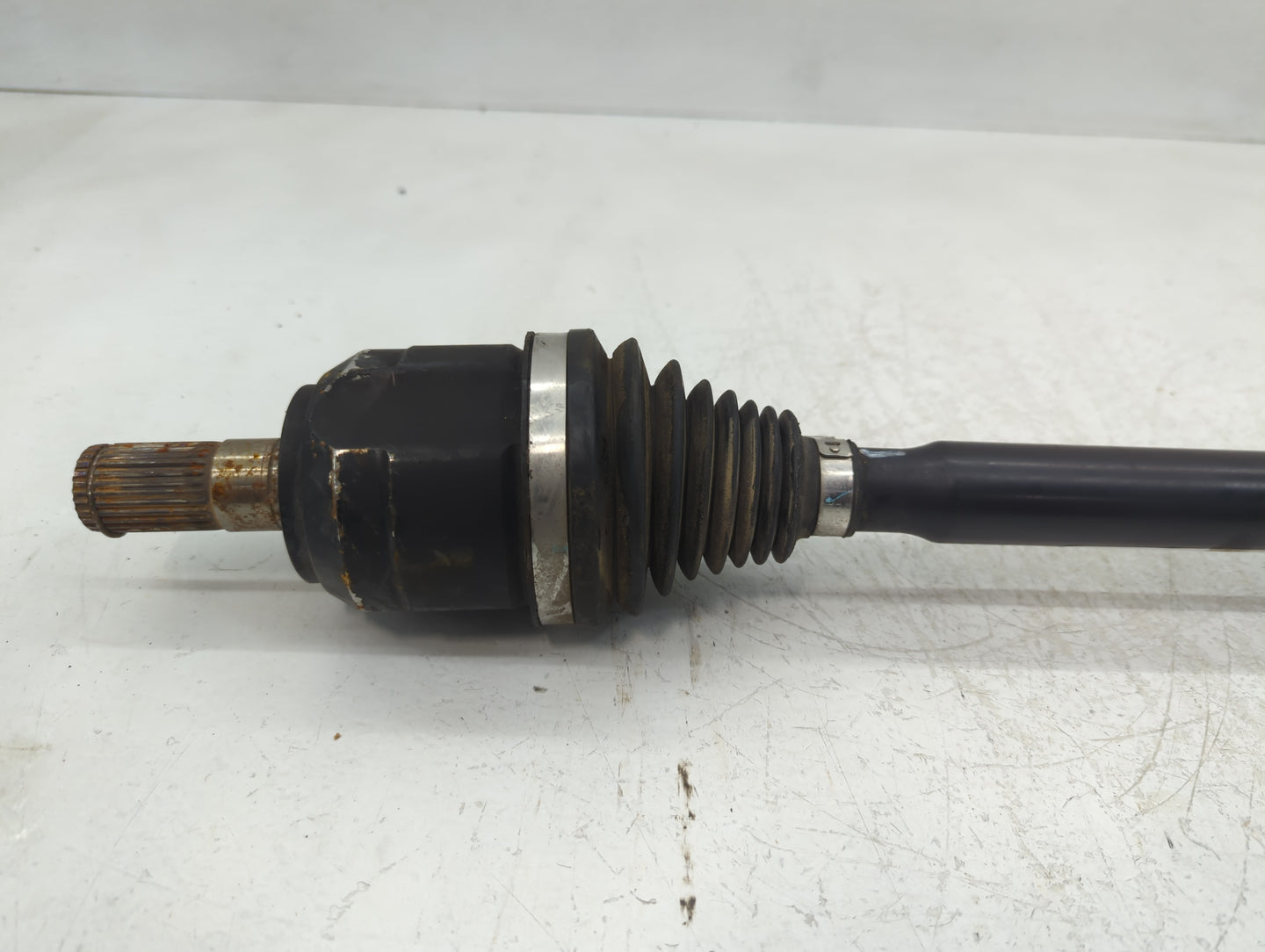 2014-2016 Kia Sportage Axle Shaft Front Driver Cv C/v - Oemusedautoparts1.com