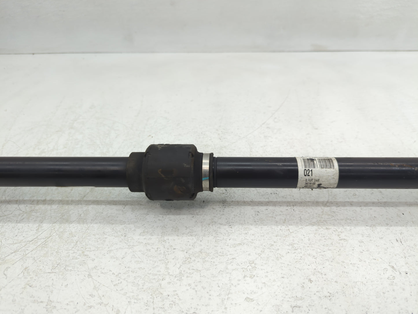 2014-2016 Kia Sportage Axle Shaft Front Driver Cv C/v - Oemusedautoparts1.com