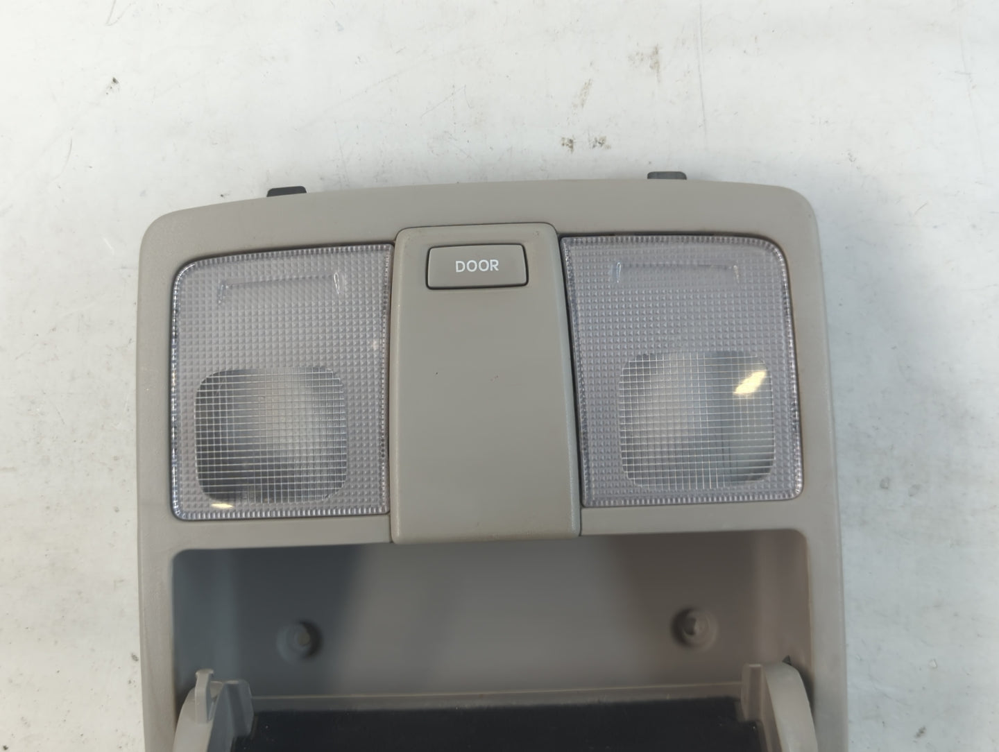 2011-2016 Kia Sportage Overhead Roof Console 788013 - Oemusedautoparts1.com