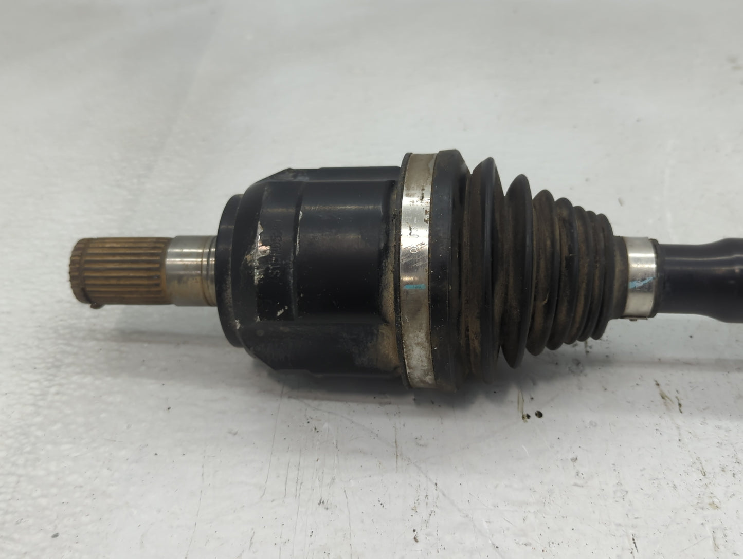 2014-2016 Kia Sportage Axle Shaft Front Passenger Cv C/v - Oemusedautoparts1.com