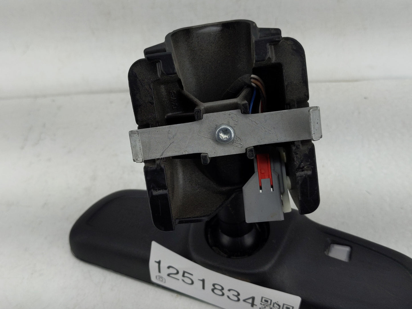 2016 Land Rover Discovery Interior Rear View Mirror Replacement OEM P/N:GNTX-1547 E11048560 Fits OEM Used Auto Parts - Oemus