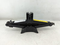 2016 Land Rover Discovery Sport Spare Scissor Car Jack 1069036 - Oemusedautoparts1.com