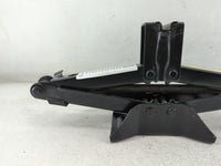 2016 Land Rover Discovery Sport Spare Scissor Car Jack 1069036 - Oemusedautoparts1.com