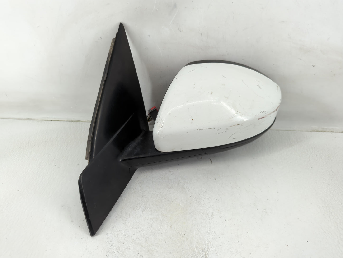 2015-2017 Land Rover Discovery Sport Driver Side View Mirror - Left Door Mirror OEM Used - Oemusedautoparts1.com