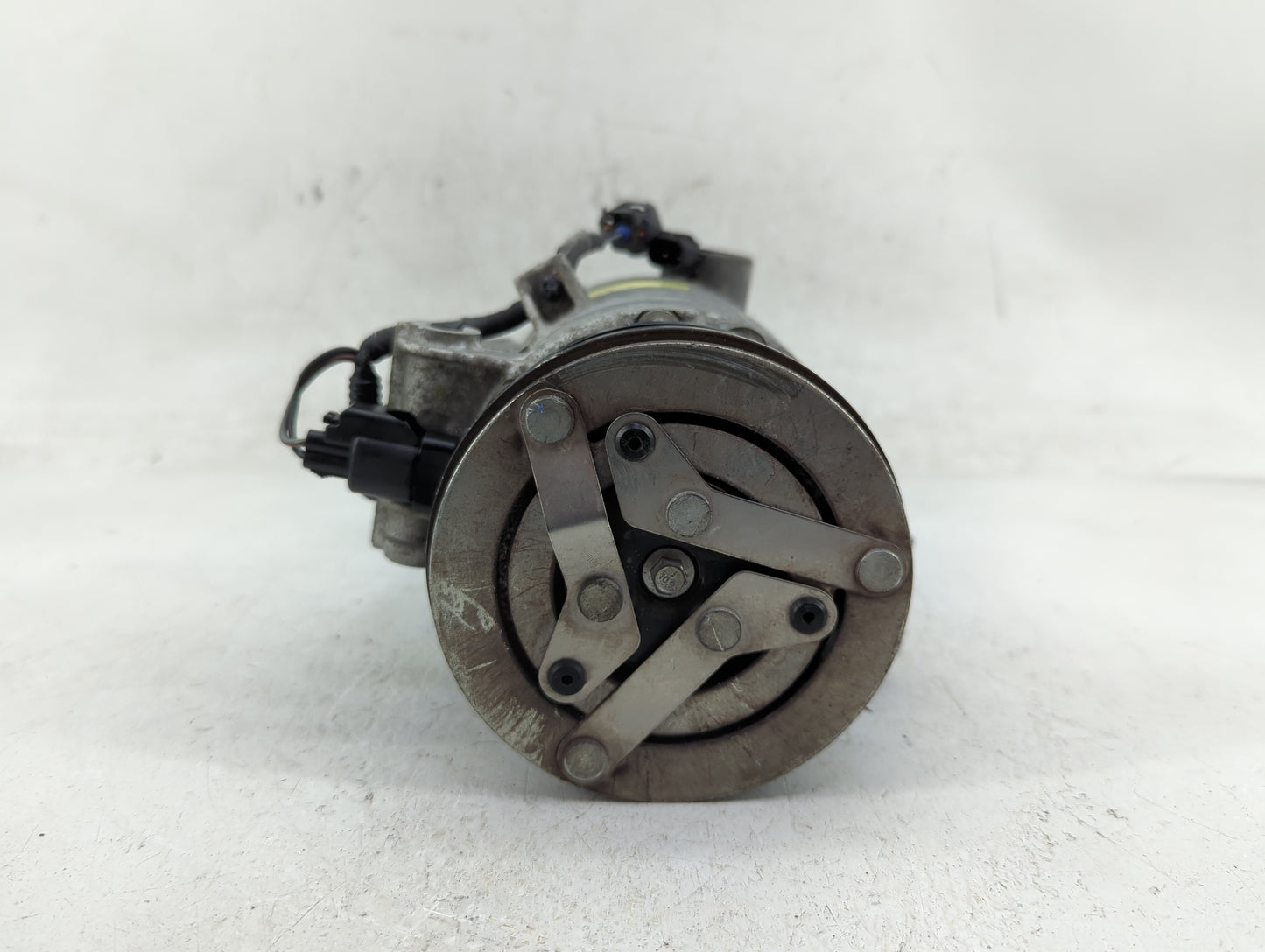2015 Land Rover Discovery Sport Air Conditioning A/c Ac Compressor Oem - Oemusedautoparts1.com