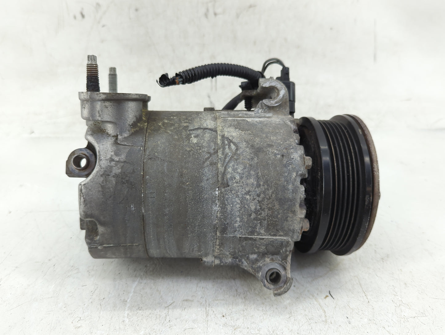 2015 Land Rover Discovery Sport Air Conditioning A/c Ac Compressor Oem - Oemusedautoparts1.com