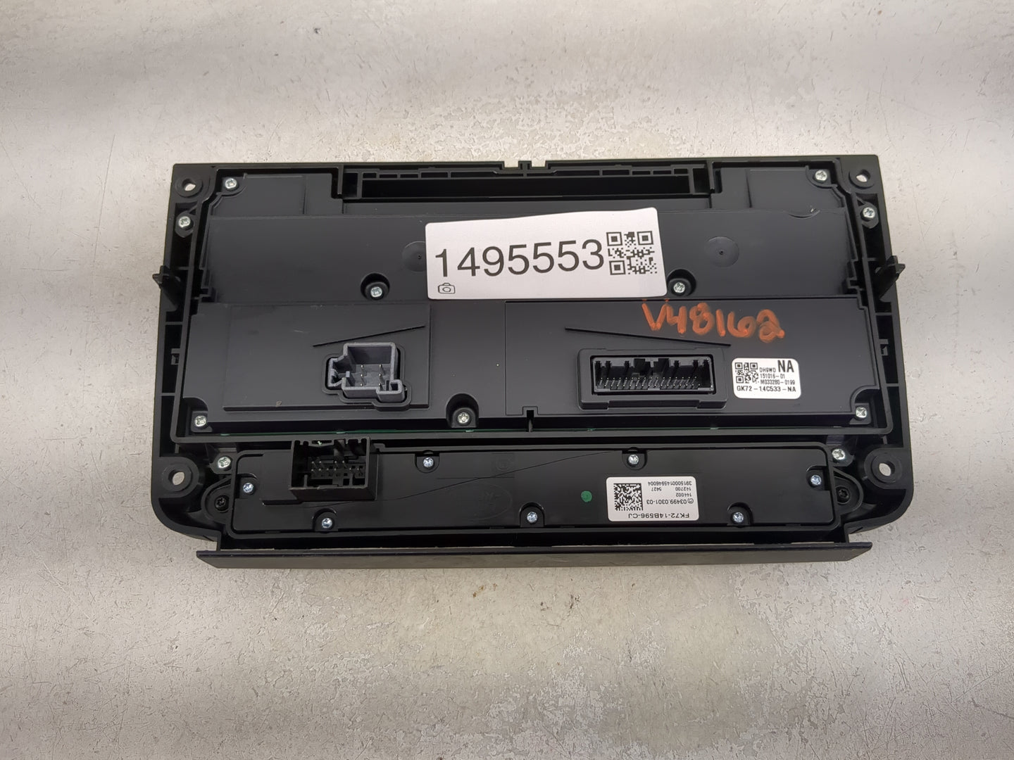 2015-2016 Land Rover Discovery Sport Climate Control Module Temperature AC/Heater Replacement Fits OEM Used Auto Parts - Oem