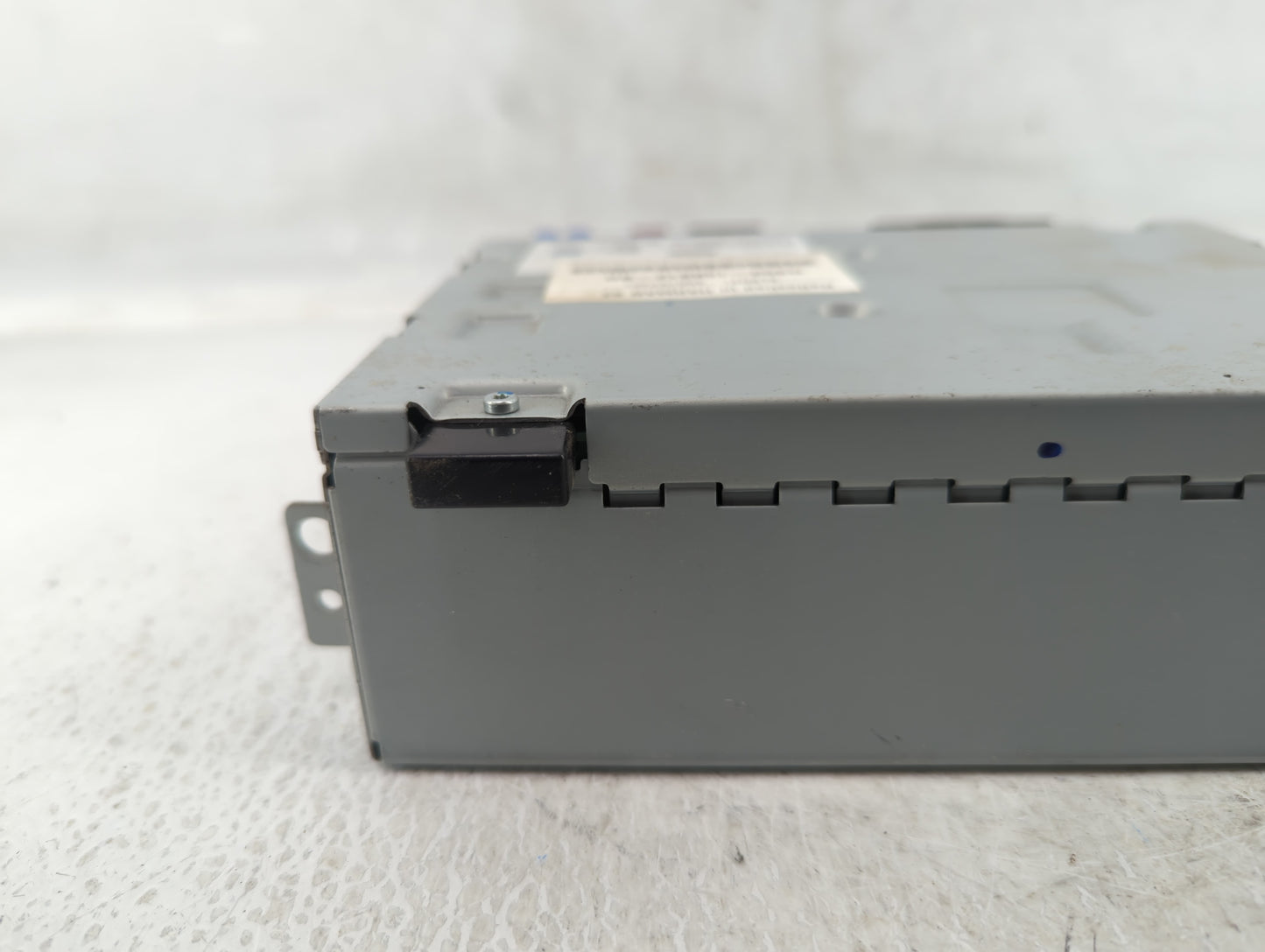 2015-2016 Land Rover Discovery Sport Am Fm Cd Player Radio Receiver - Oemusedautoparts1.com