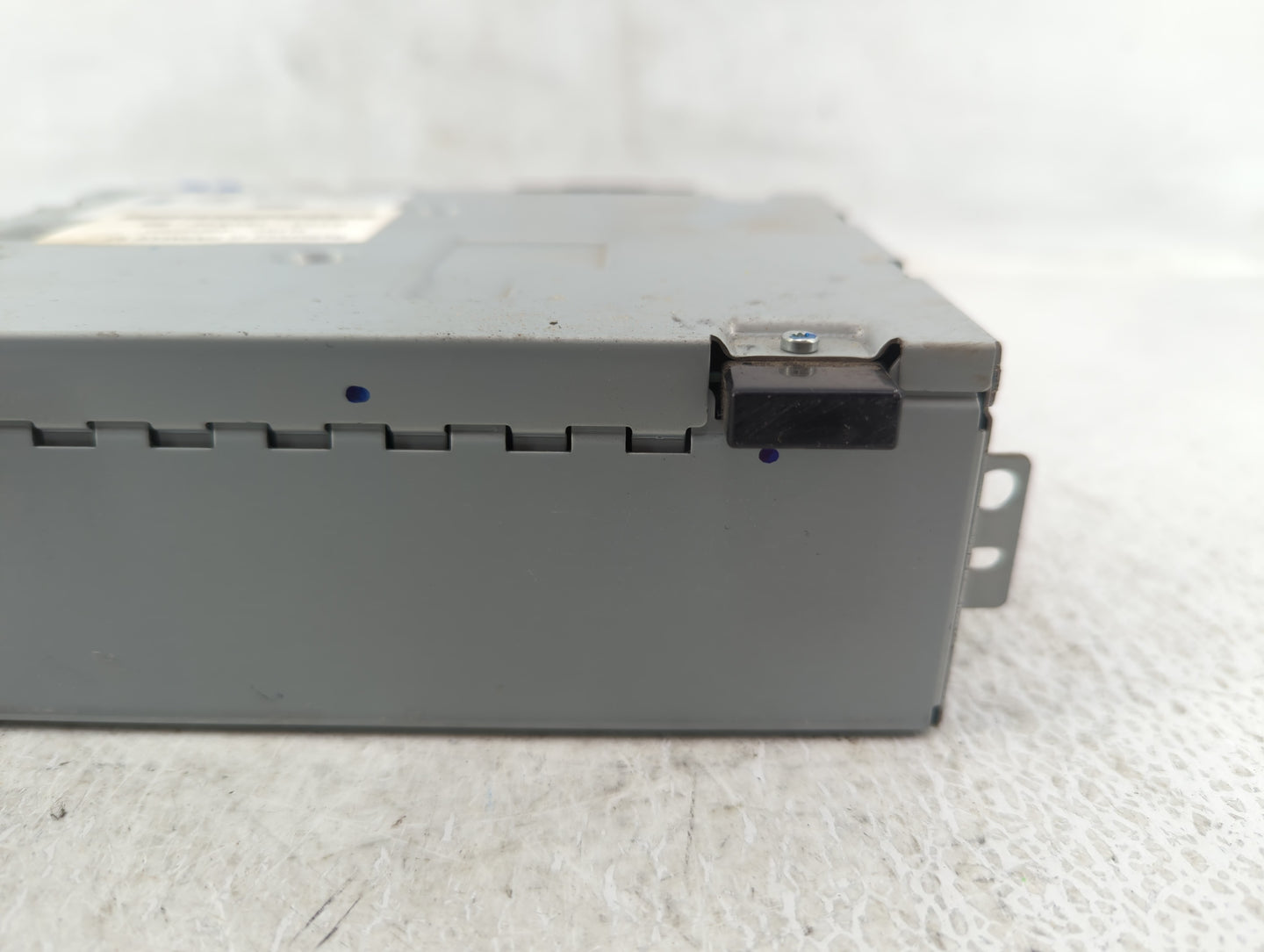 2015-2016 Land Rover Discovery Sport Am Fm Cd Player Radio Receiver - Oemusedautoparts1.com
