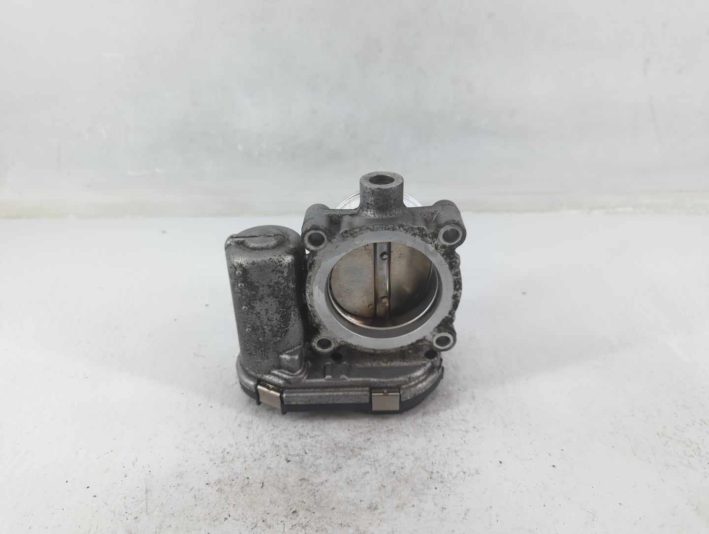 2015-2017 Land Rover Discovery Sport Throttle Body P/N:CM5E 9F991 AD Fits Fits 2014 2015 2016 2017 OEM Used Auto Parts - Oem