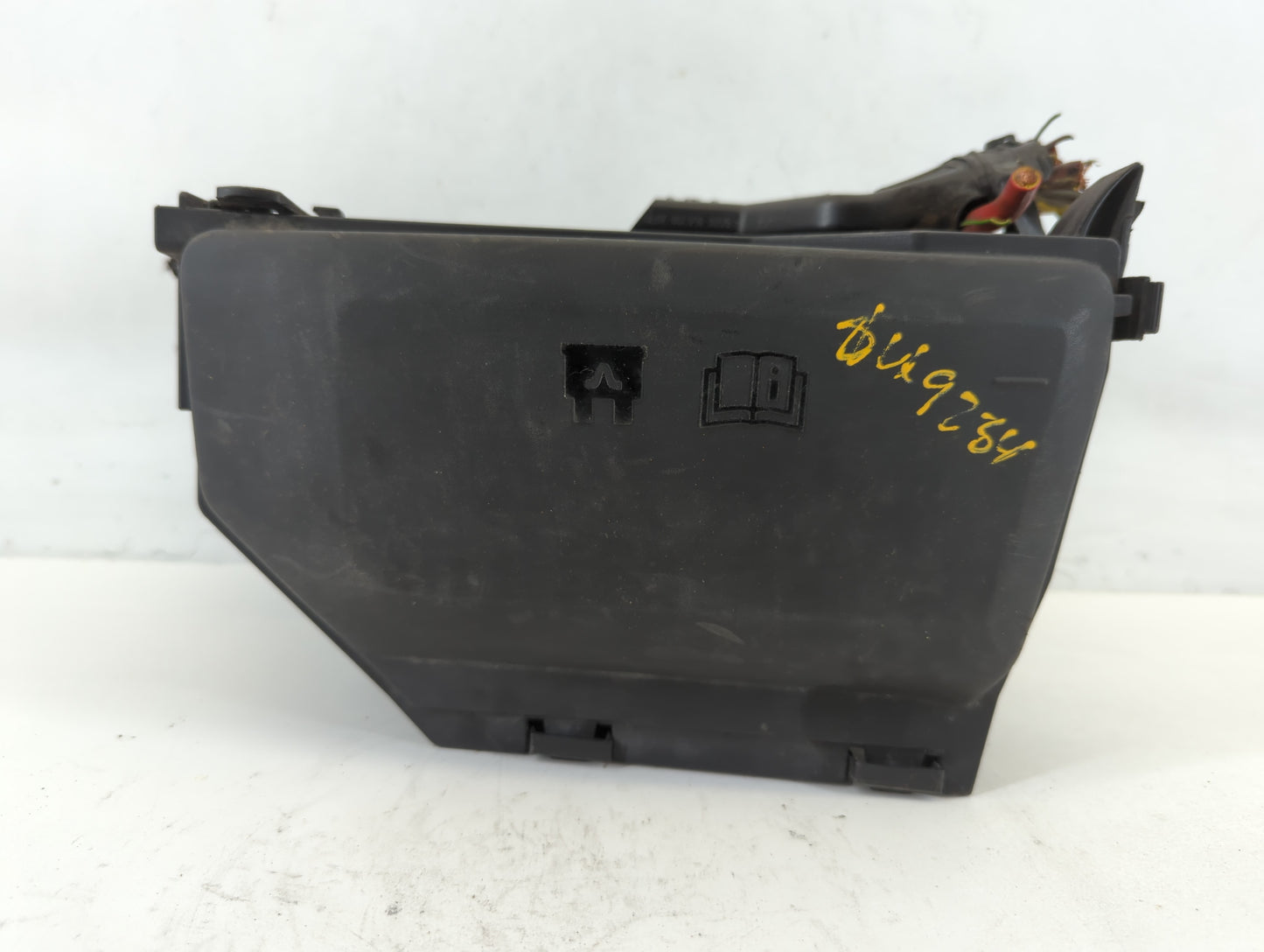 2015-2017 Land Rover Discovery Sport Fusebox Fuse Box Panel Relay Module P/N:GK72-14A076-AA Fits Fits 2015 2016 2017 OEM Use