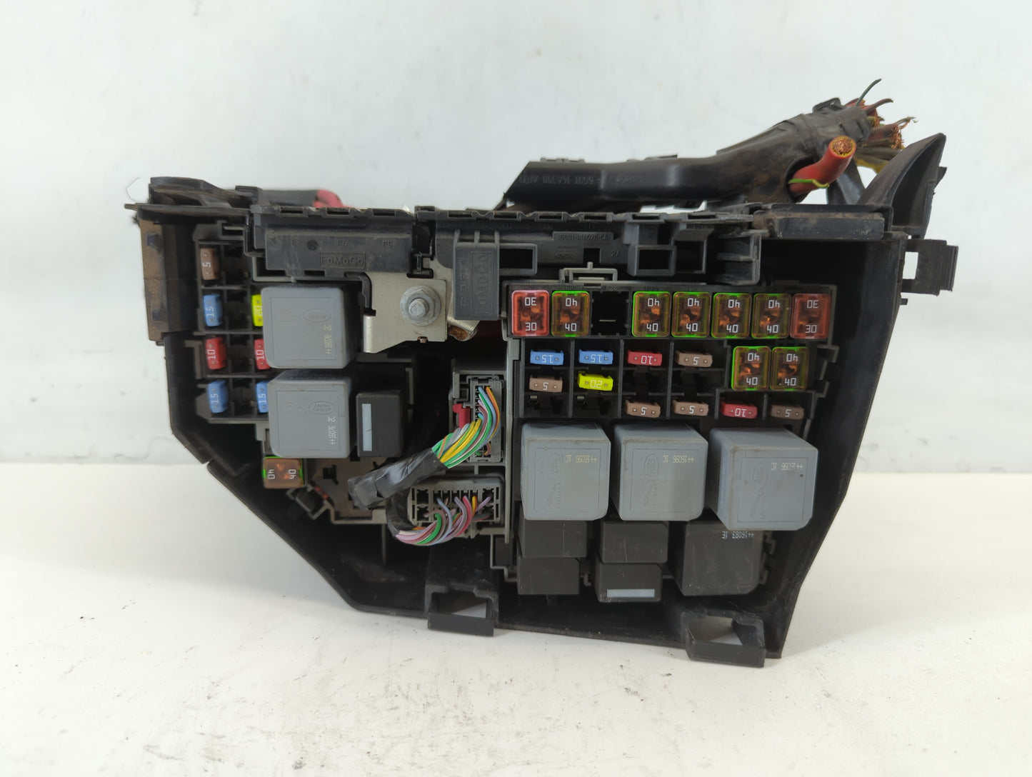 2015-2017 Land Rover Discovery Sport Fusebox Fuse Box Panel Relay Module P/N:GK72-14A076-AA Fits Fits 2015 2016 2017 OEM Use