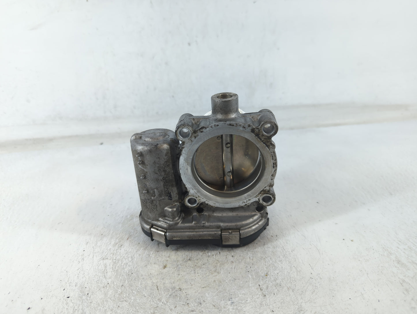 2015-2017 Land Rover Discovery Sport Throttle Body P/N:CM5E 9F991 AD Fits Fits 2014 2015 2016 2017 OEM Used Auto Parts - Oem