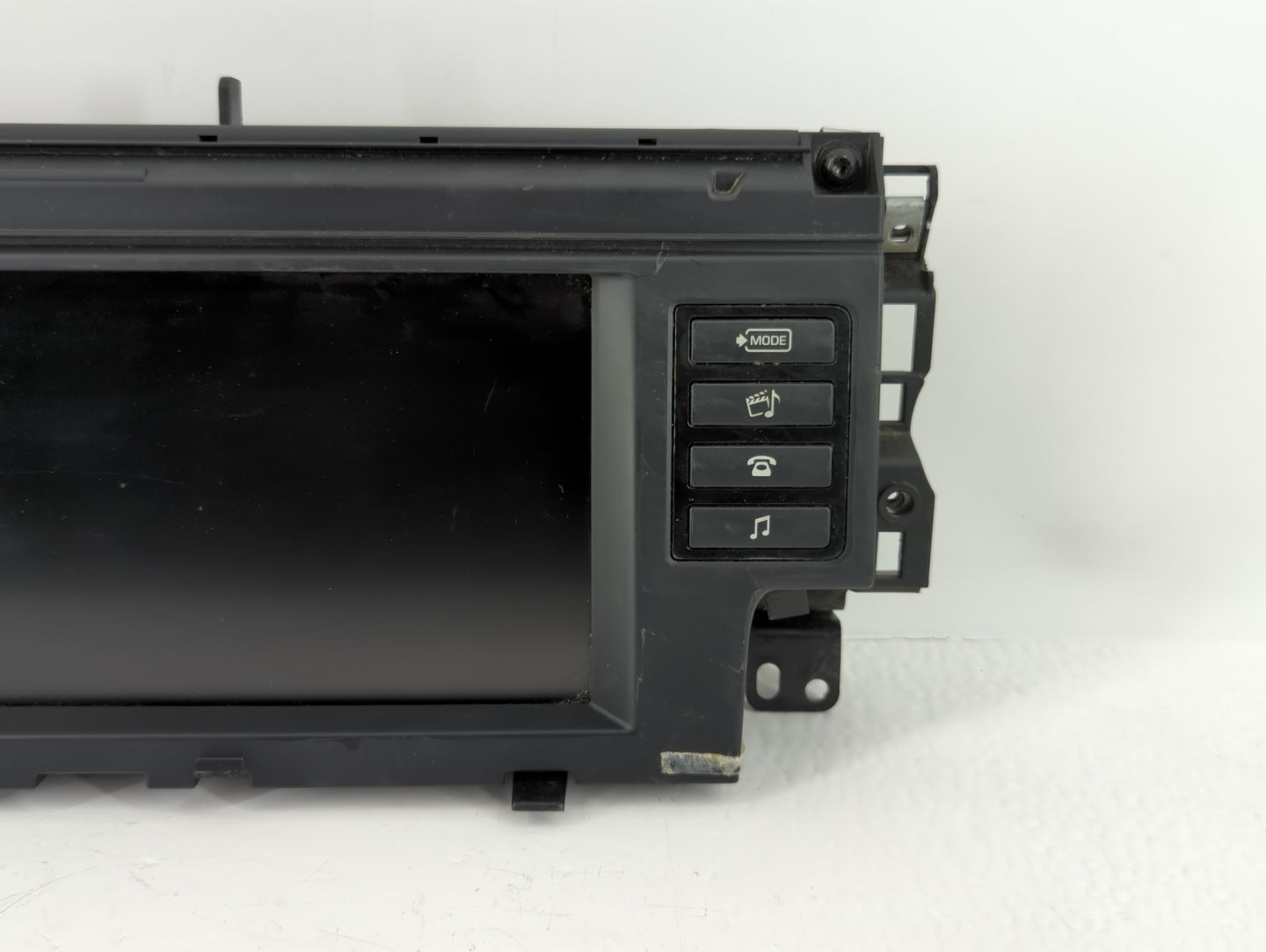 2015-2019 Land Rover Discovery Sport Am Fm Cd Player Radio Receiver - Oemusedautoparts1.com