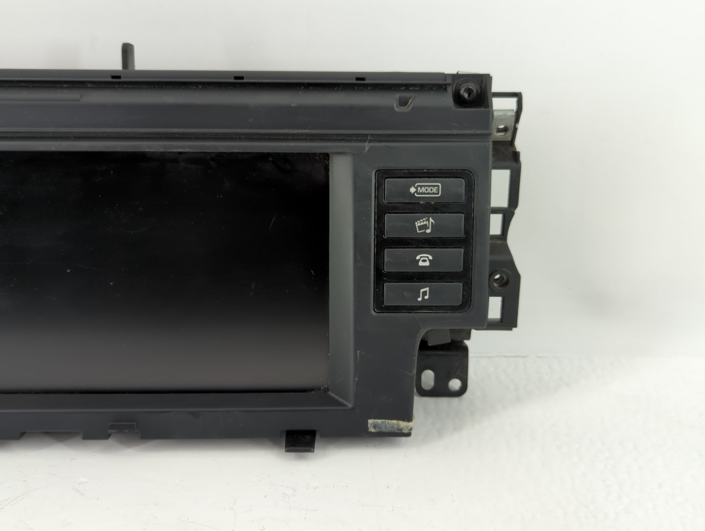 2015-2019 Land Rover Discovery Sport Am Fm Cd Player Radio Receiver - Oemusedautoparts1.com