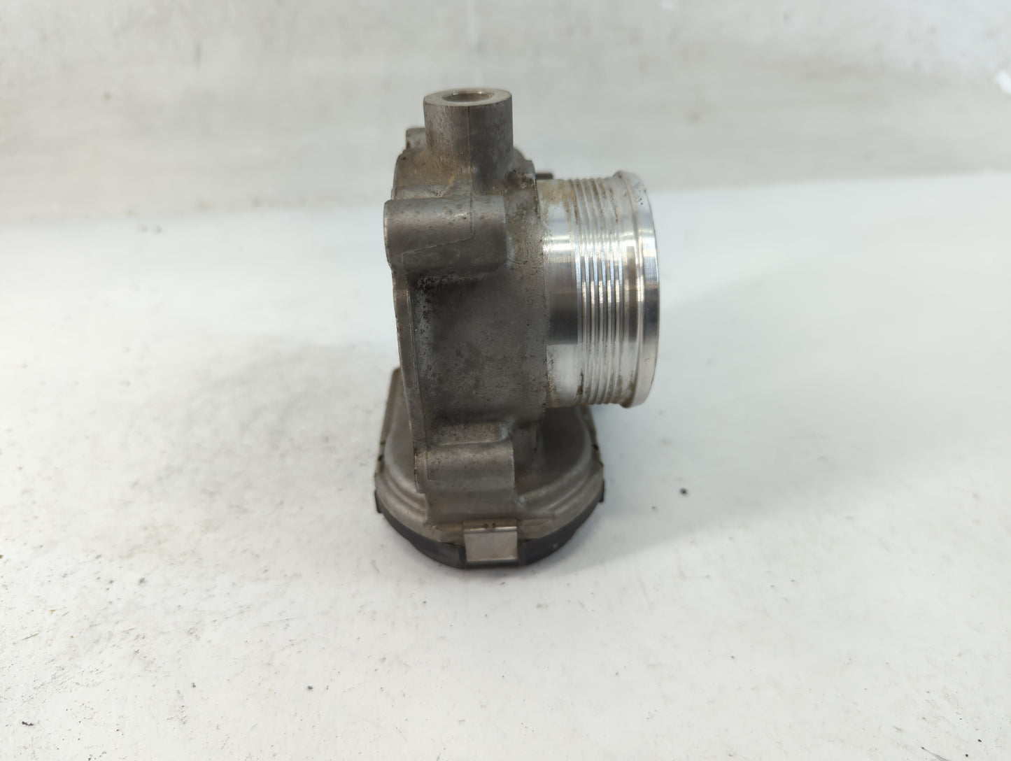 2015-2017 Land Rover Discovery Sport Throttle Body P/N:CM5E 9F991 AD Fits Fits 2014 2015 2016 2017 OEM Used Auto Parts - Oem