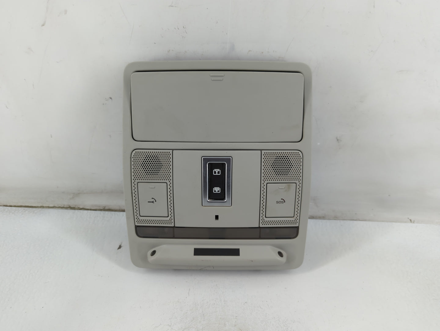 2016 Land Rover Discovery Sport Overhead Roof Console - Oemusedautoparts1.com