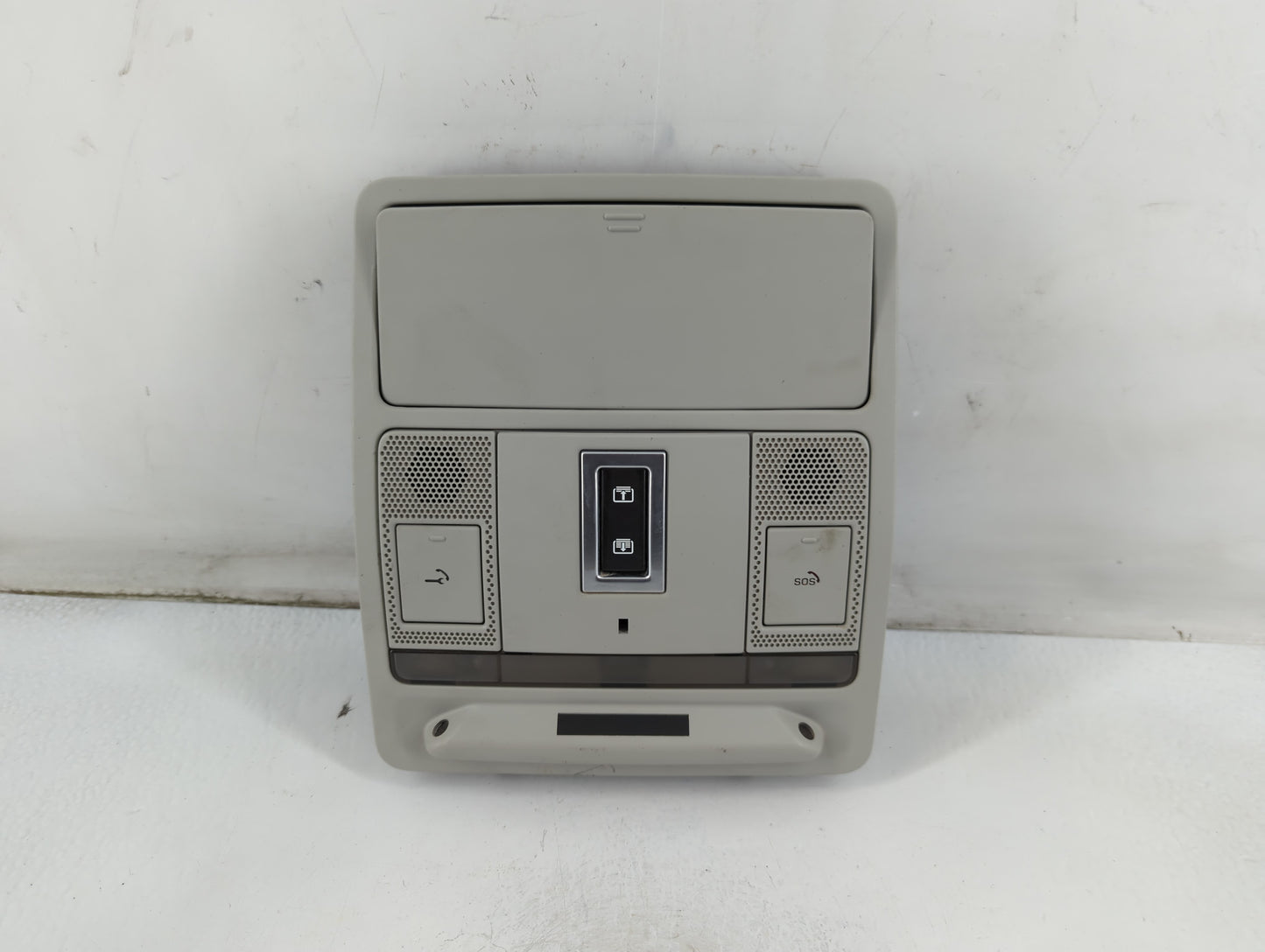 2016 Land Rover Discovery Sport Overhead Roof Console - Oemusedautoparts1.com