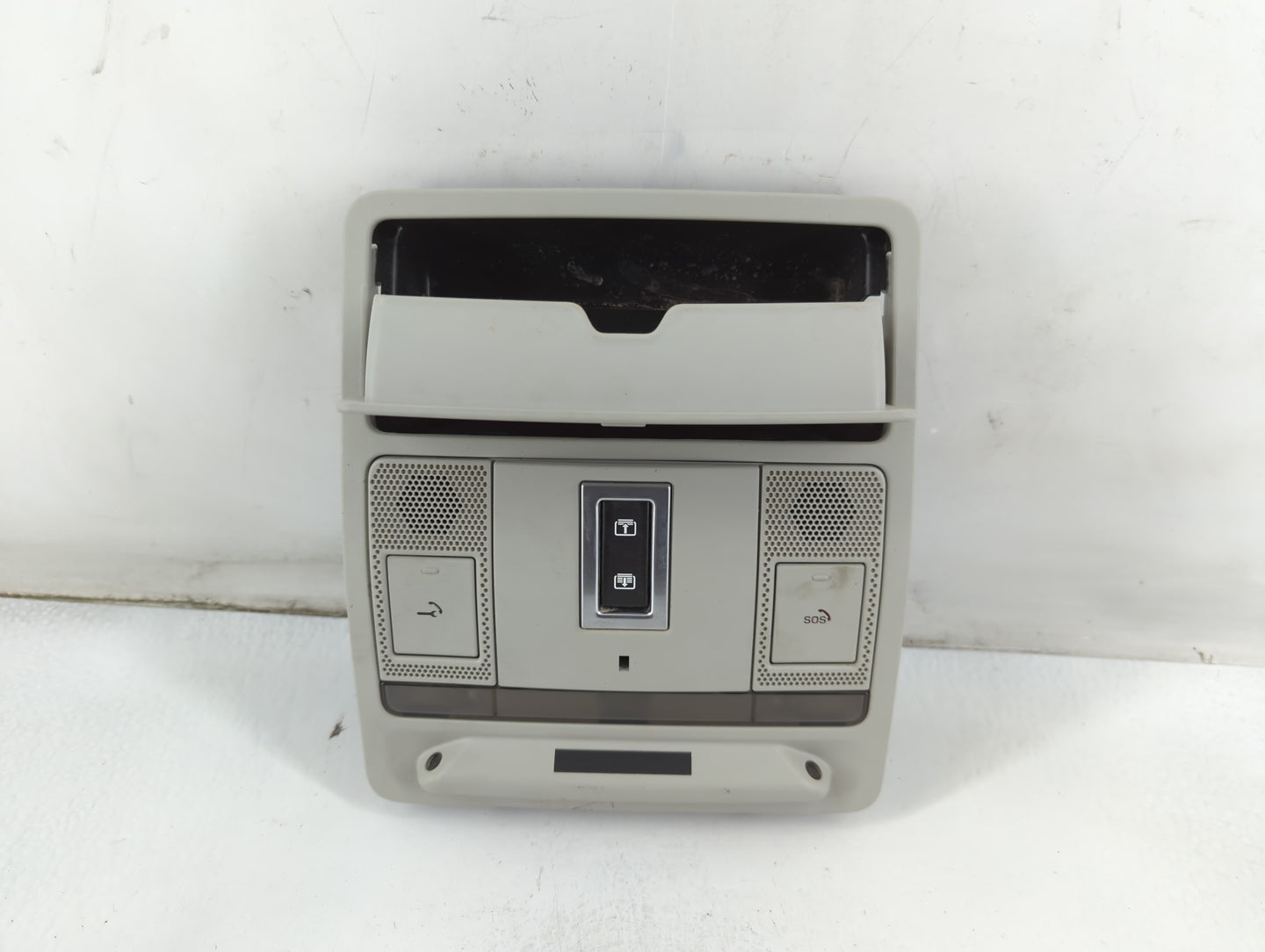 2016 Land Rover Discovery Sport Overhead Roof Console - Oemusedautoparts1.com