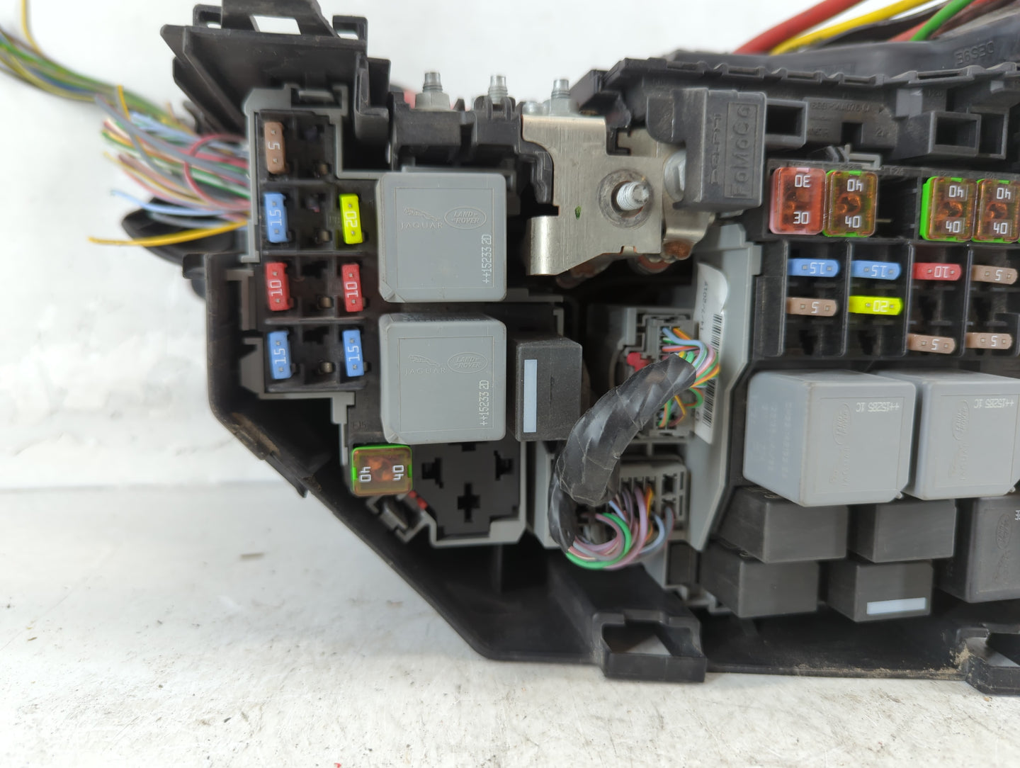 2015-2017 Land Rover Discovery Sport Fusebox Fuse Box Panel Relay Module P/N:GK72-14A076-AA Fits Fits 2015 2016 2017 OEM Use